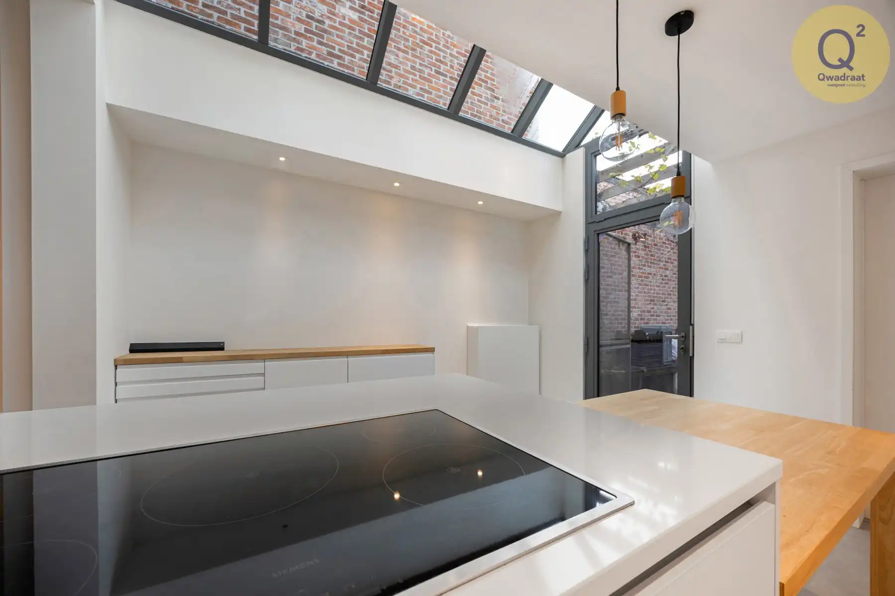 Gerenoveerde instapklare woning met grote tuin foto 11