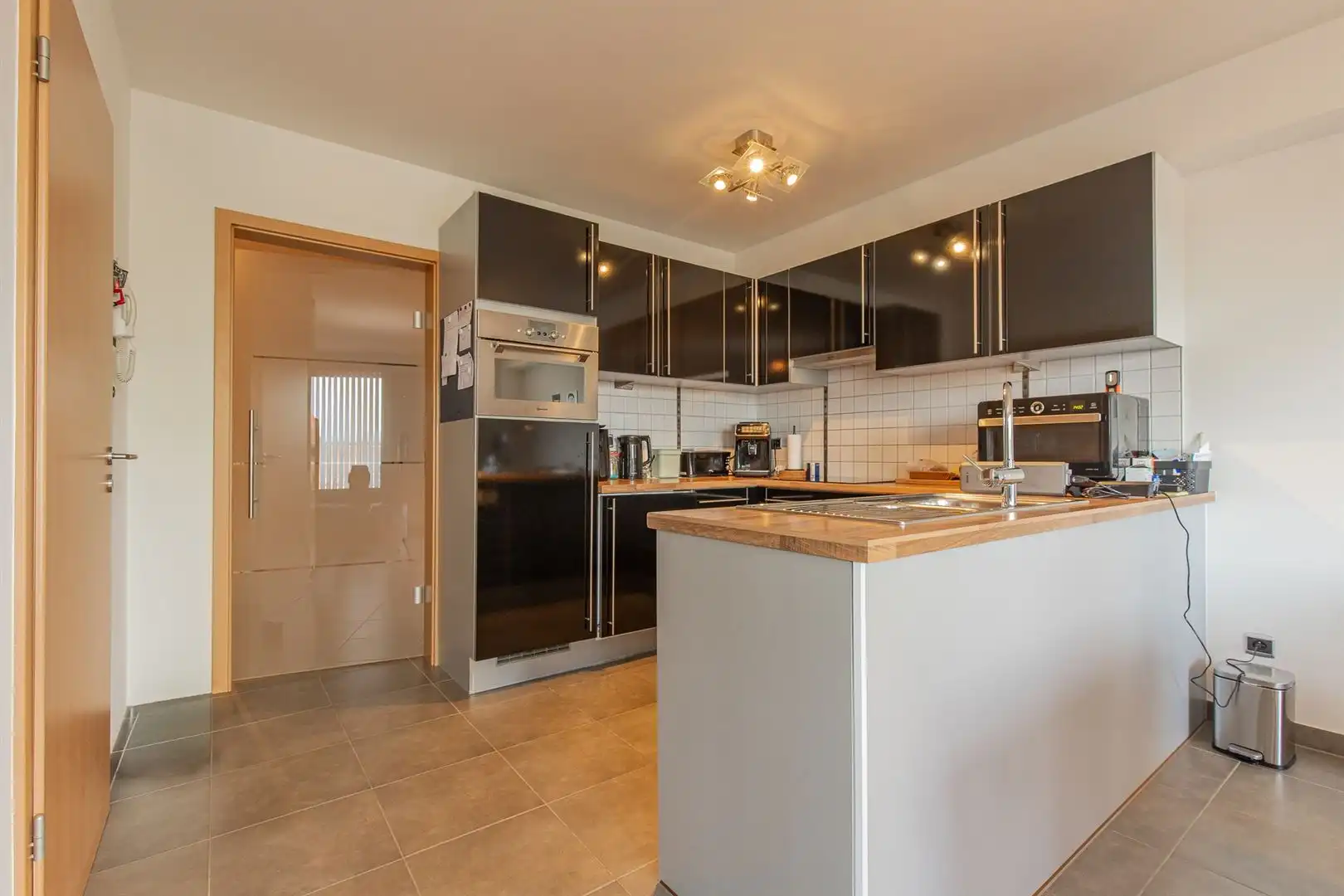 INSTAPKLAAR APPARTEMENT MET 2 SLAAPKAMERS, ZONNETERRAS IN SINT-GILLIS-DENDERMONDE foto 7