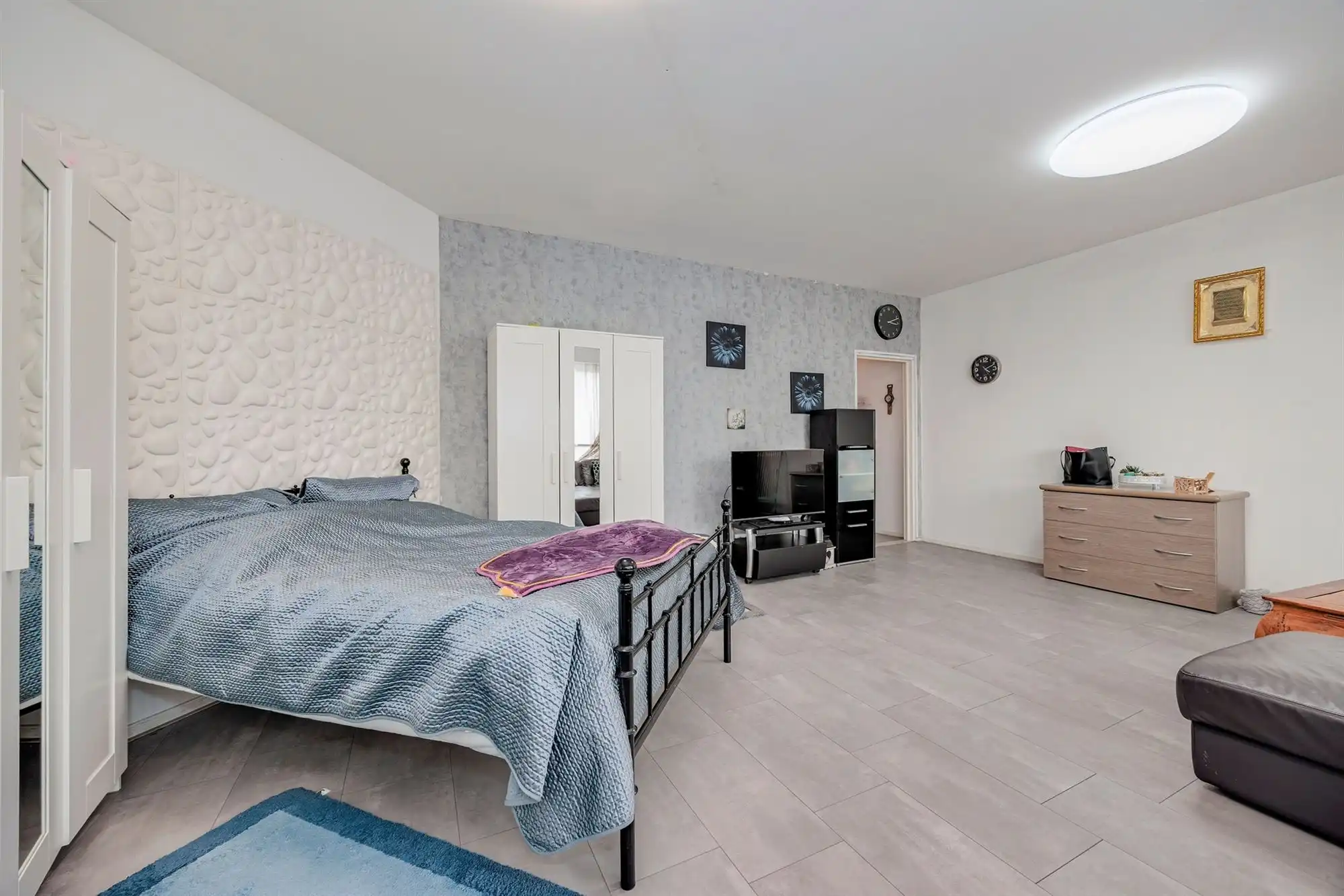 Gerenoveerde studio op toplocatie aan het Centraal Station foto 3