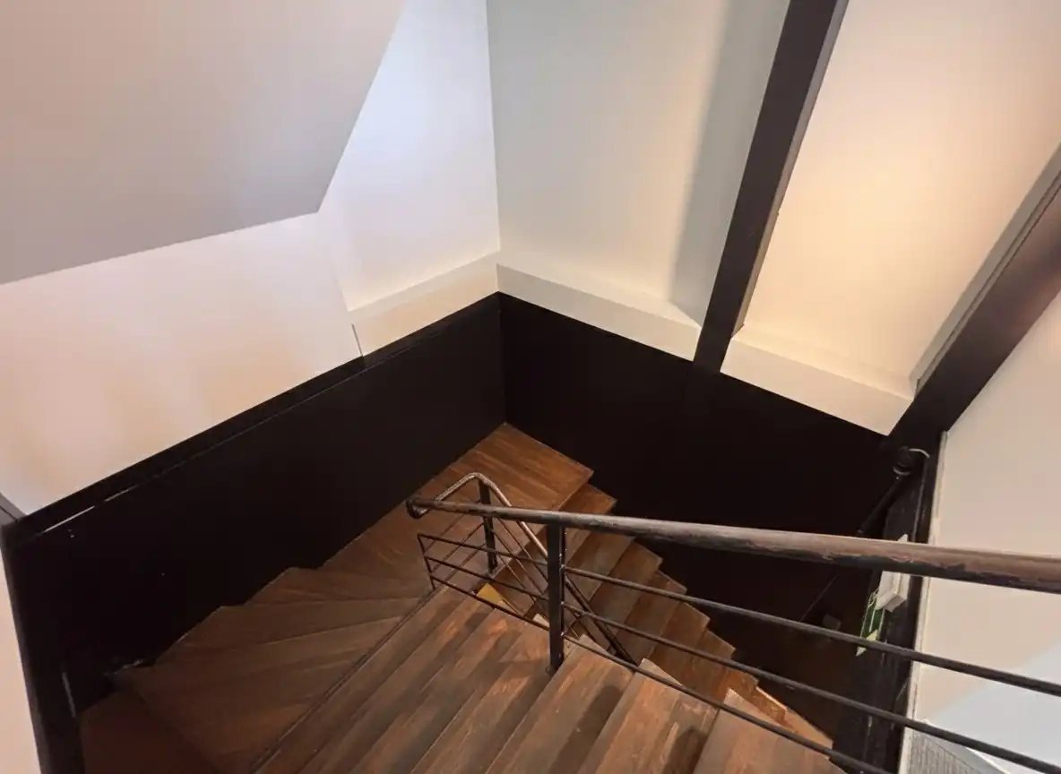 Gelijkvloers loftkantoor van 450m² met parking foto 7