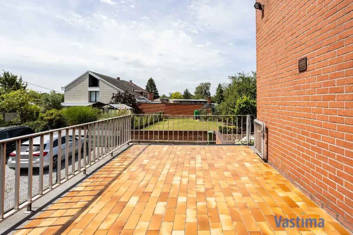 Op te frissen gezinswoning met 4 slaapkamers en zuidwestgerichte tuin foto 27