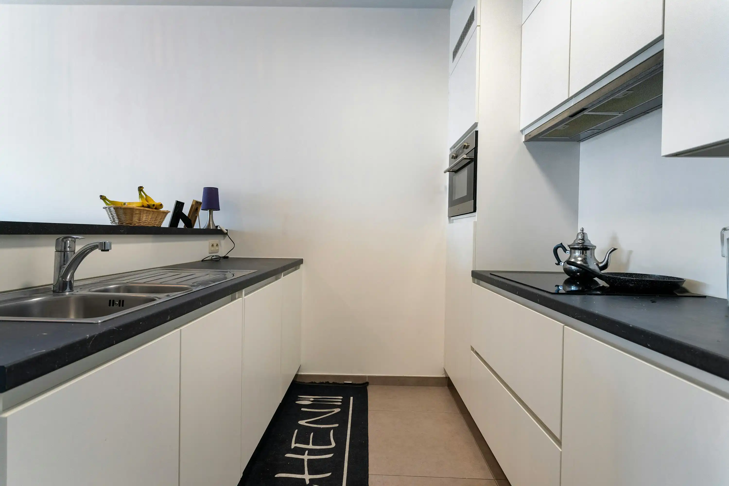 Modern appartement met private tuin in centrum Roeselare foto 8