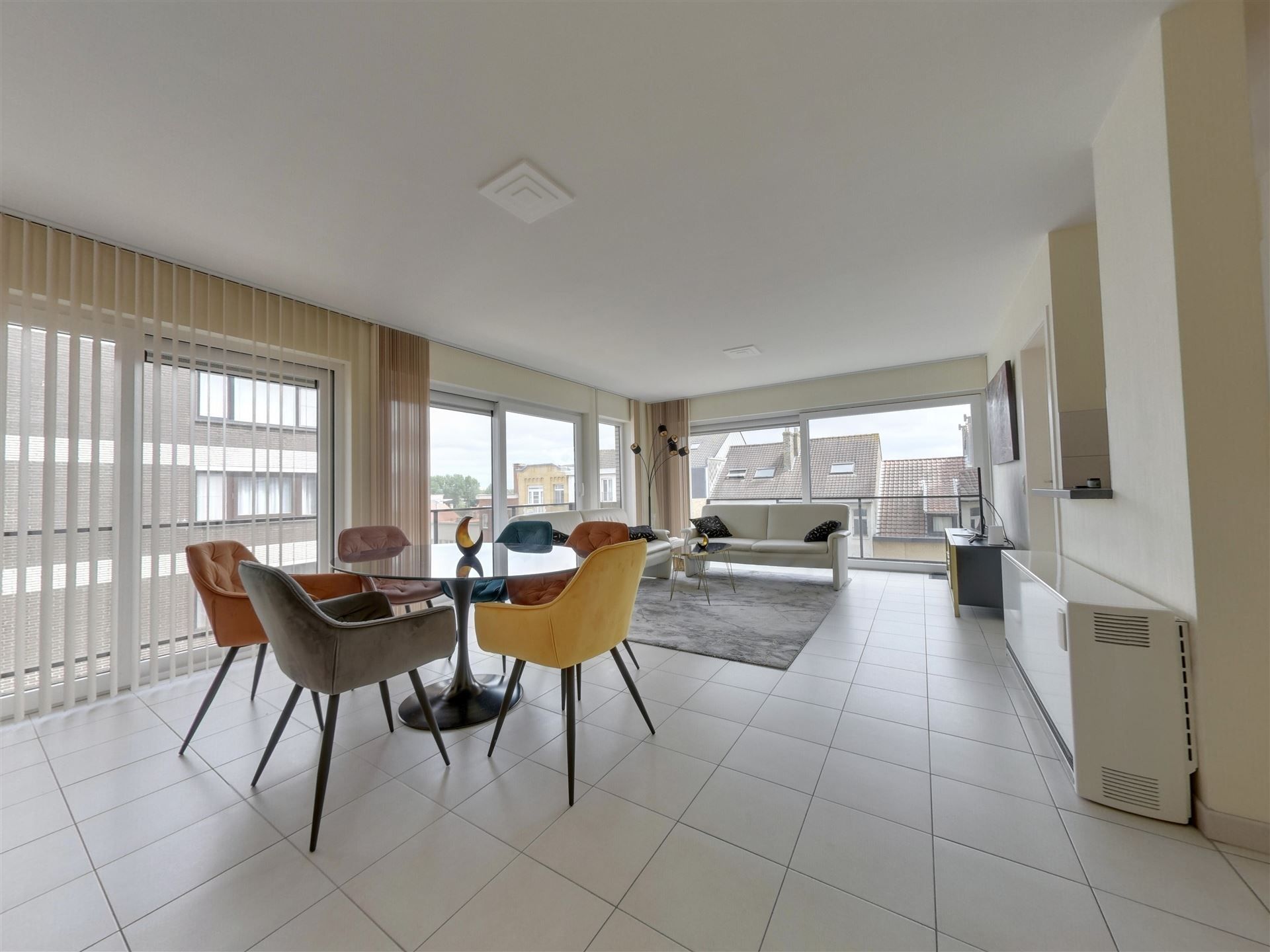 hoekappartement foto {{pictureIndex}}