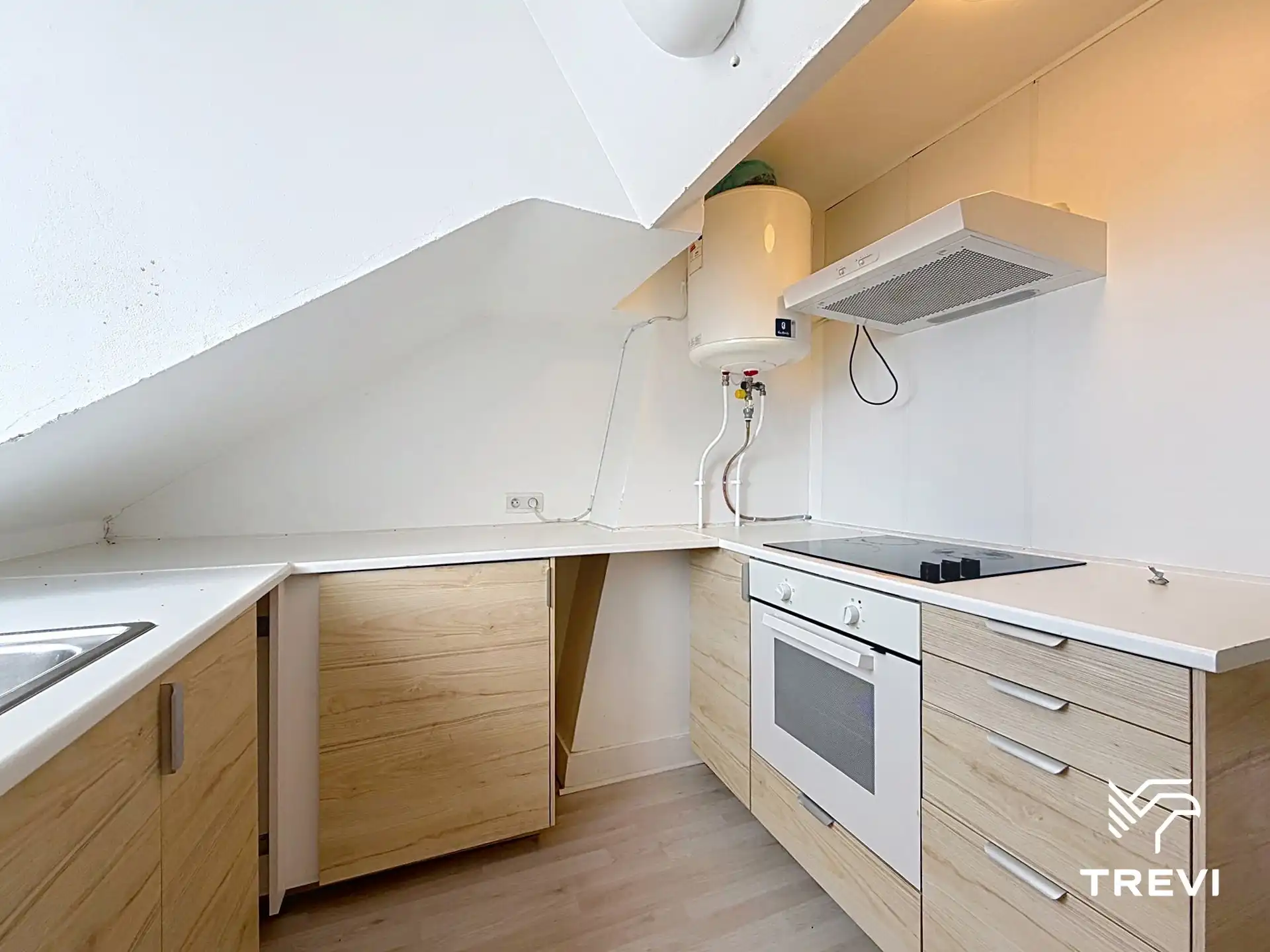 VANDERKINDERE – Ideaal gelegen 1-slaapkamerappartement! foto 3