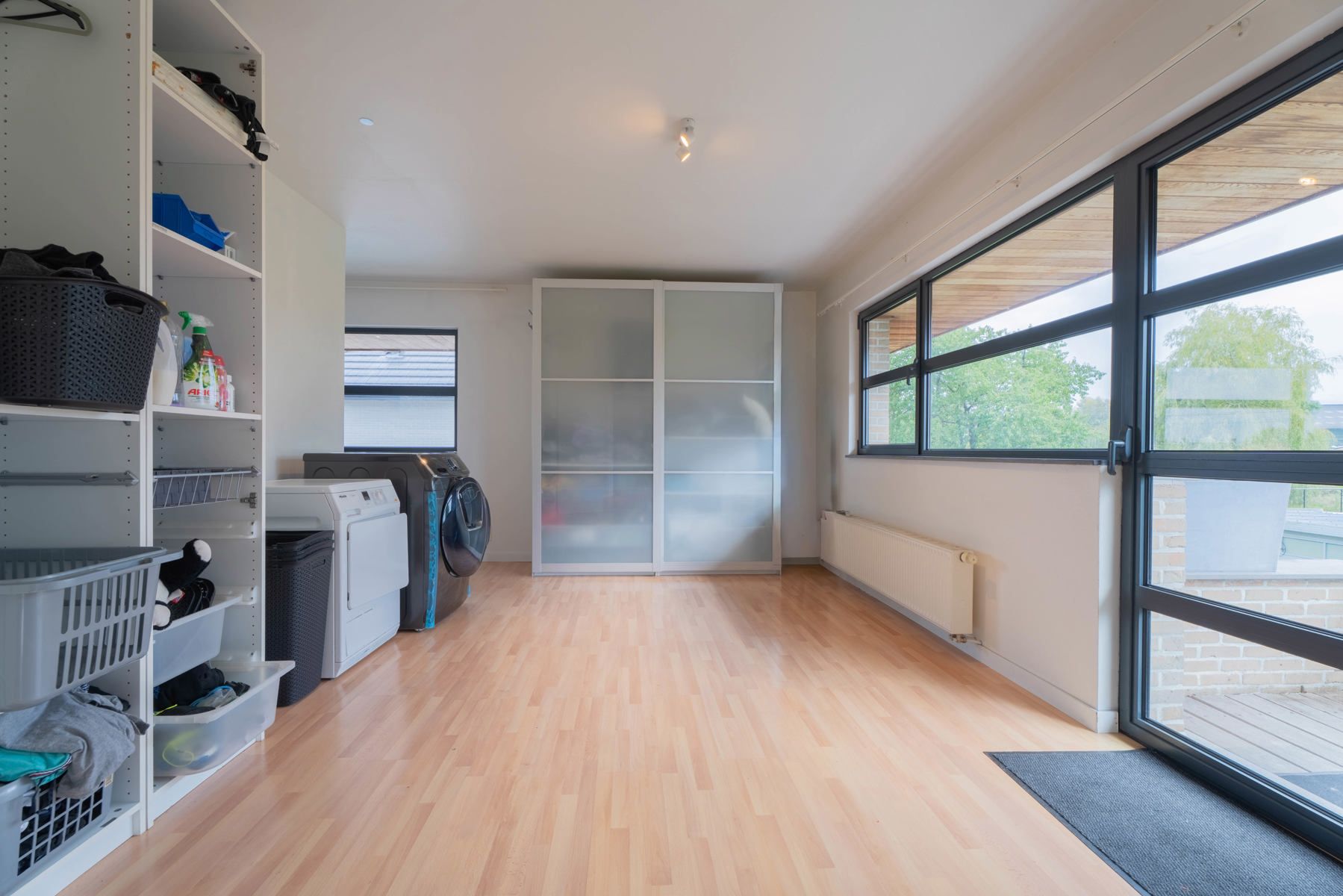 Woning Pajottegem – Parking voor camper, camion of marktwagen foto 16