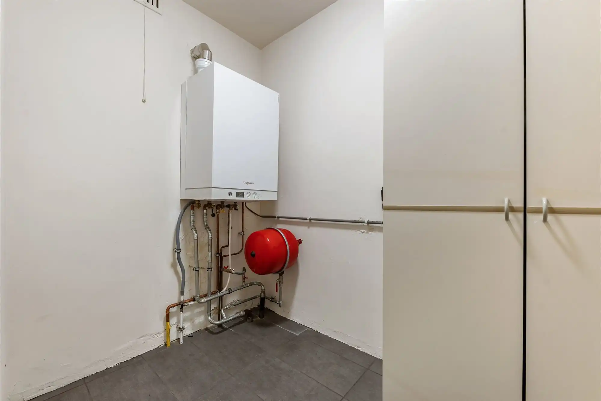 INSTAPKLARE GELIJKVLOERSE WONING OP RUSTIGE LIGGING foto 15