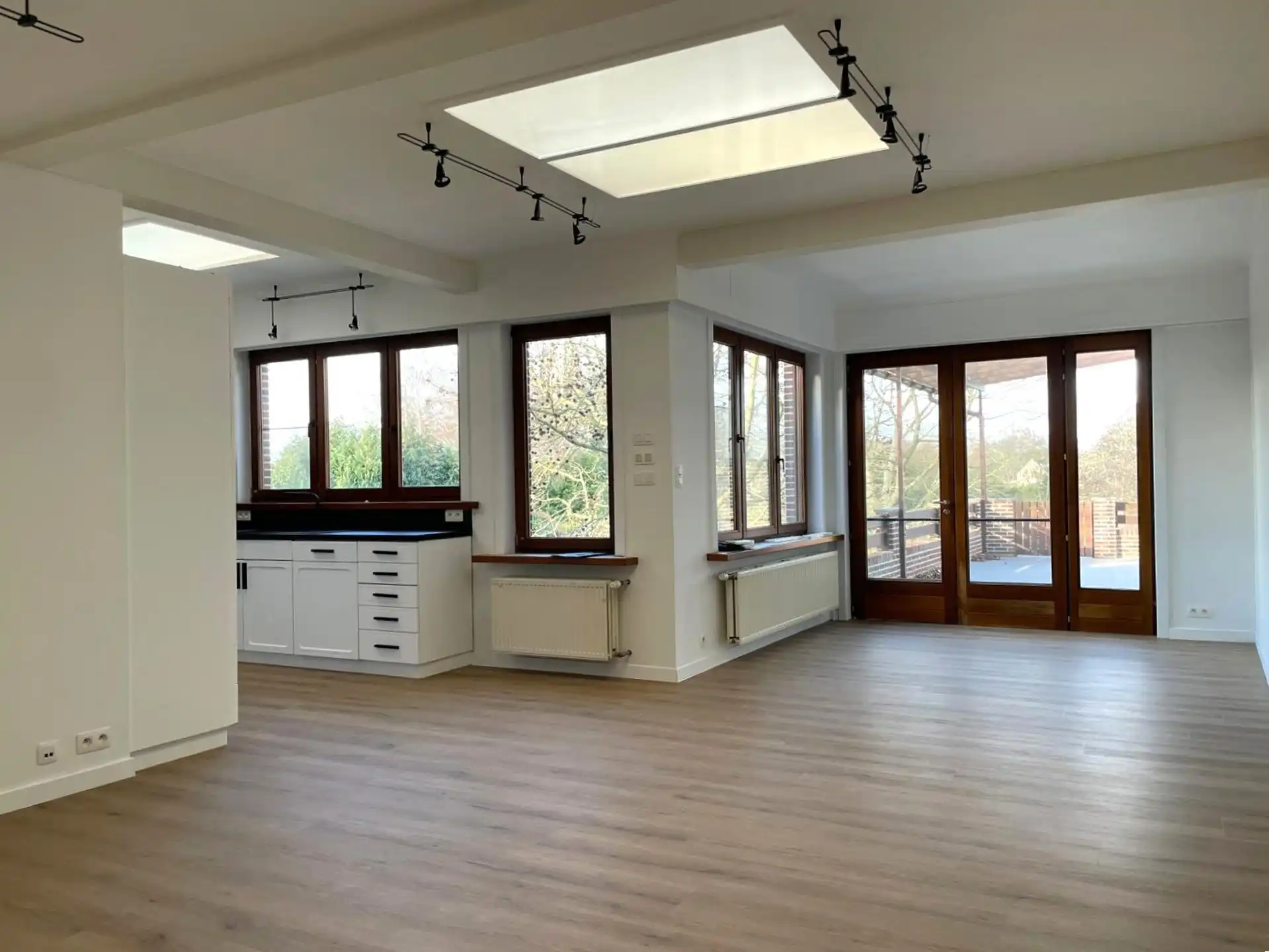 Volledig vernieuwd appartement met 3 slaapkamers foto 2