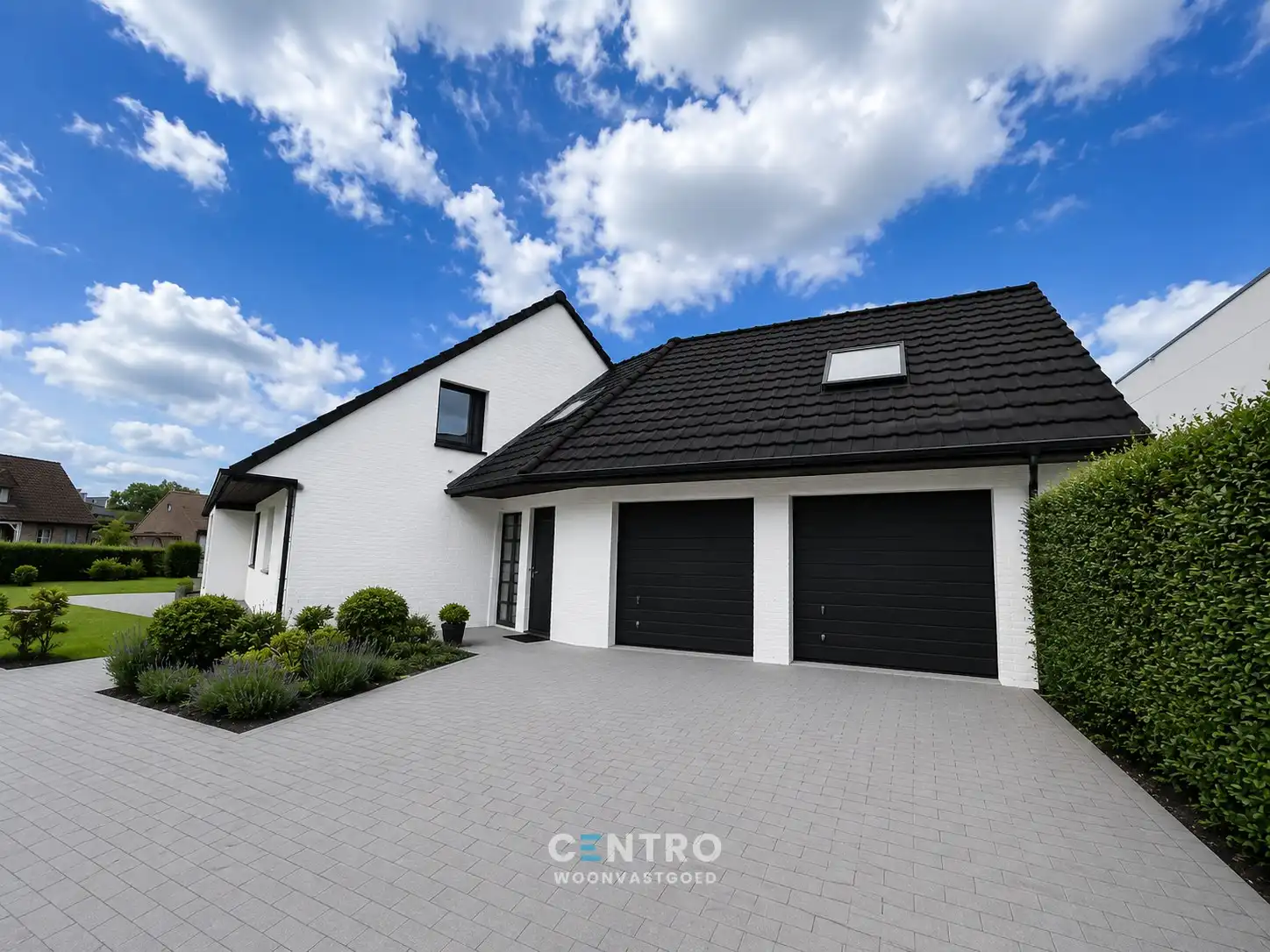 Vrijstaande VILLA (430m²) op een hoekperceel van ± 1.200 m² op invalsweg Roeselare (vlakbij de ring R32). Ook ideaal als KANGOEROEWONING. foto 9