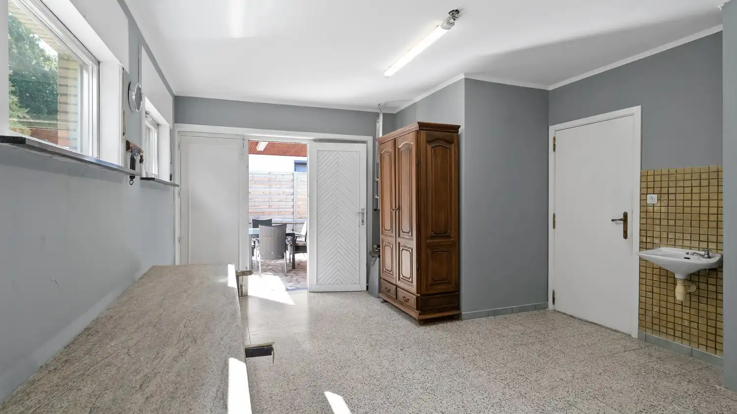 Gelijkvloerse woning met 3 slaapkamers en mooie tuin te Nieuwerkerken foto 19