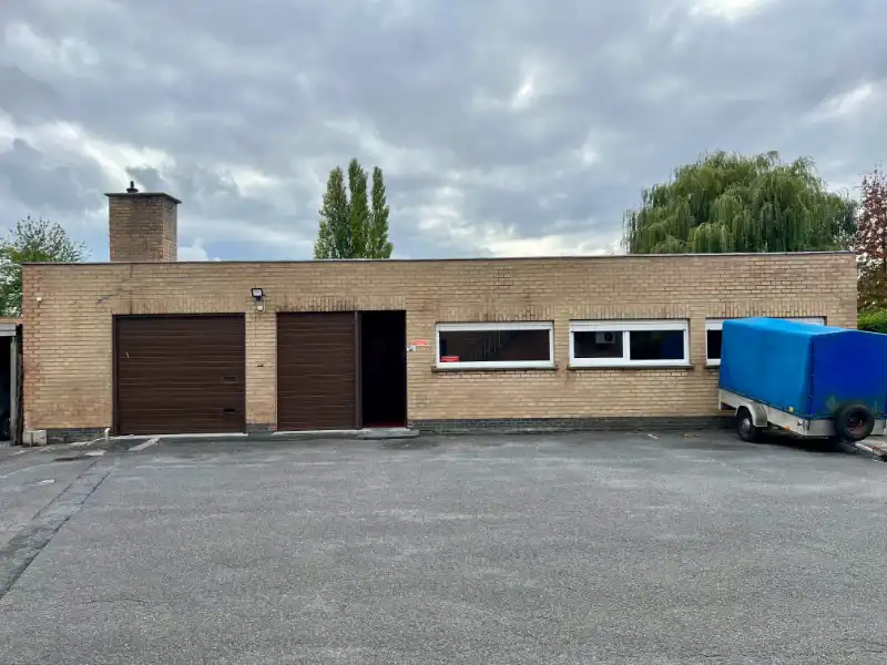 BEDRIJFSGEBOUW - OPSLAGRUIMTE 520 m² MET PARKING foto 4