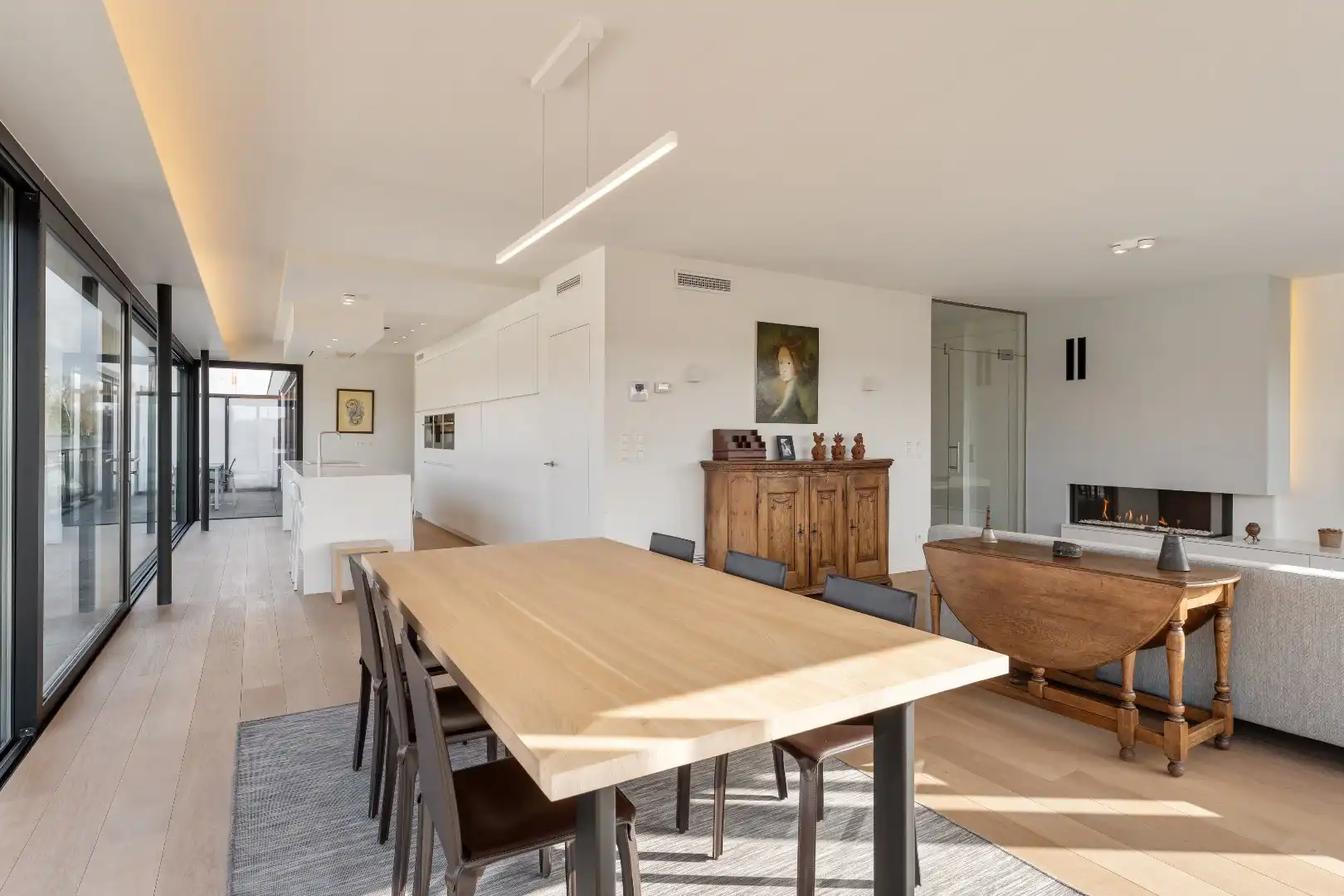 Exclusief penthouse met ruim terras, 2 slpk, dubbele autostaanplaats, centrum Genk foto 9