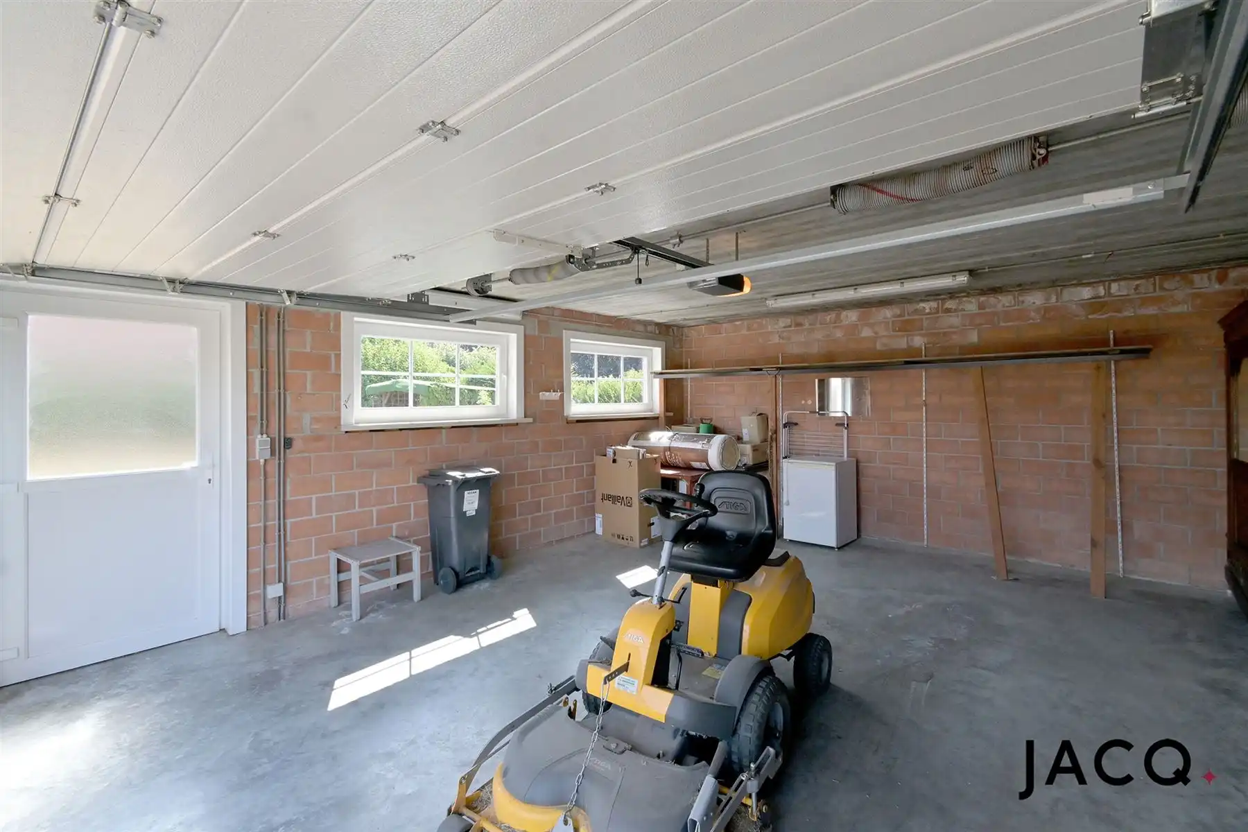 Ruime villa met 4slpk's op een prachtig perceel van 1203m²! foto 27