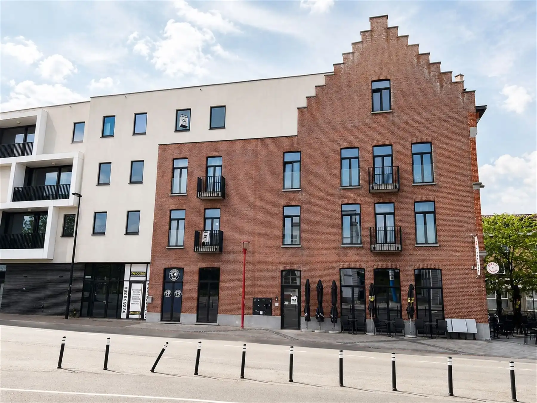 Comfortabel appartement met 2 slaapkamers nabij het station. foto {{pictureIndex}}