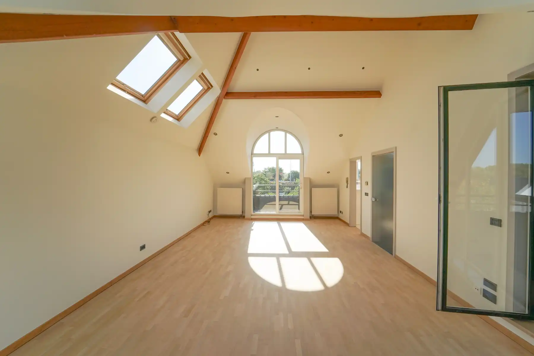 Ruim 2 slaapkamer penthouse te Zwijnaarde foto 16