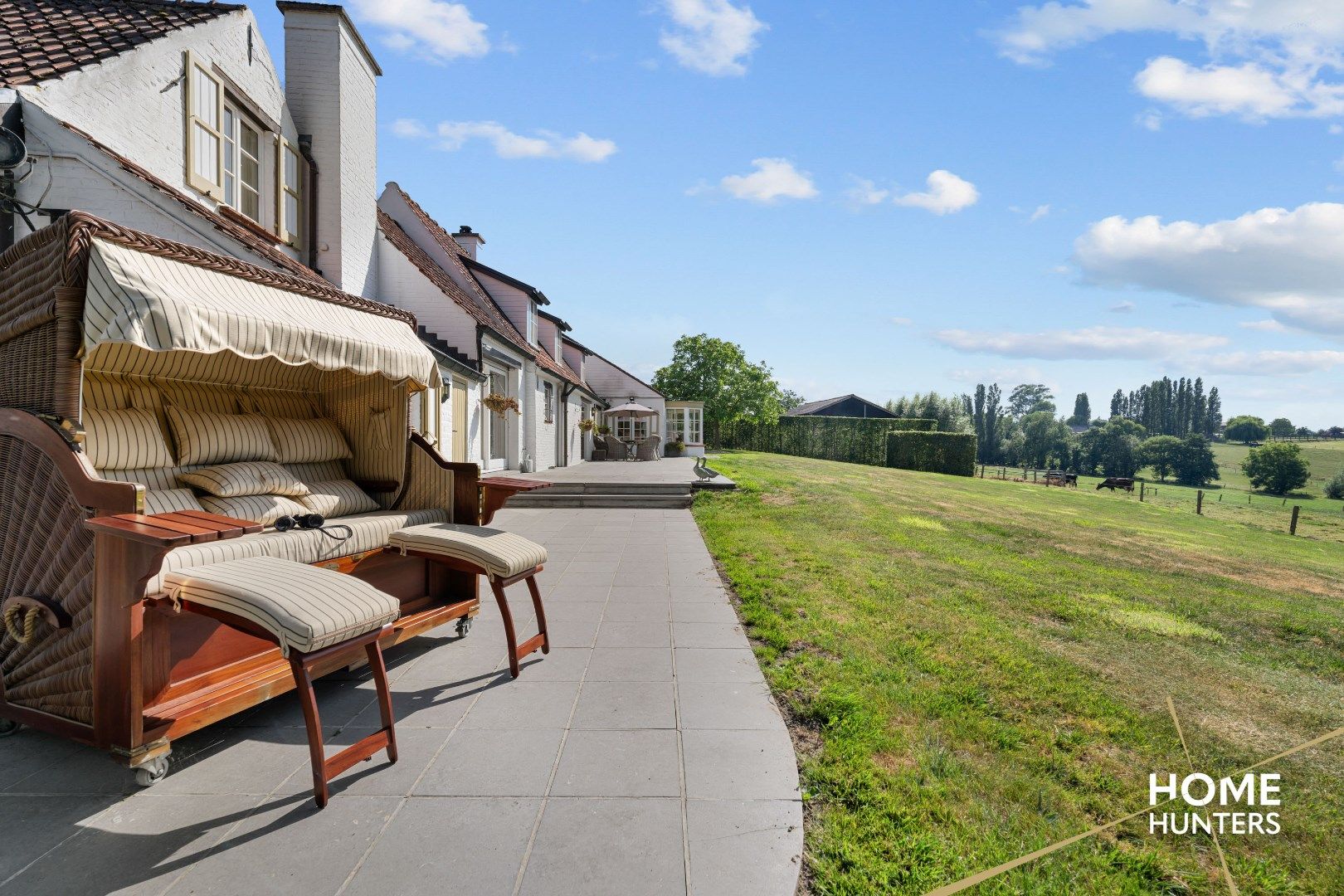 Exclusieve villa met gastenverblijf en panoramische zichten foto 17