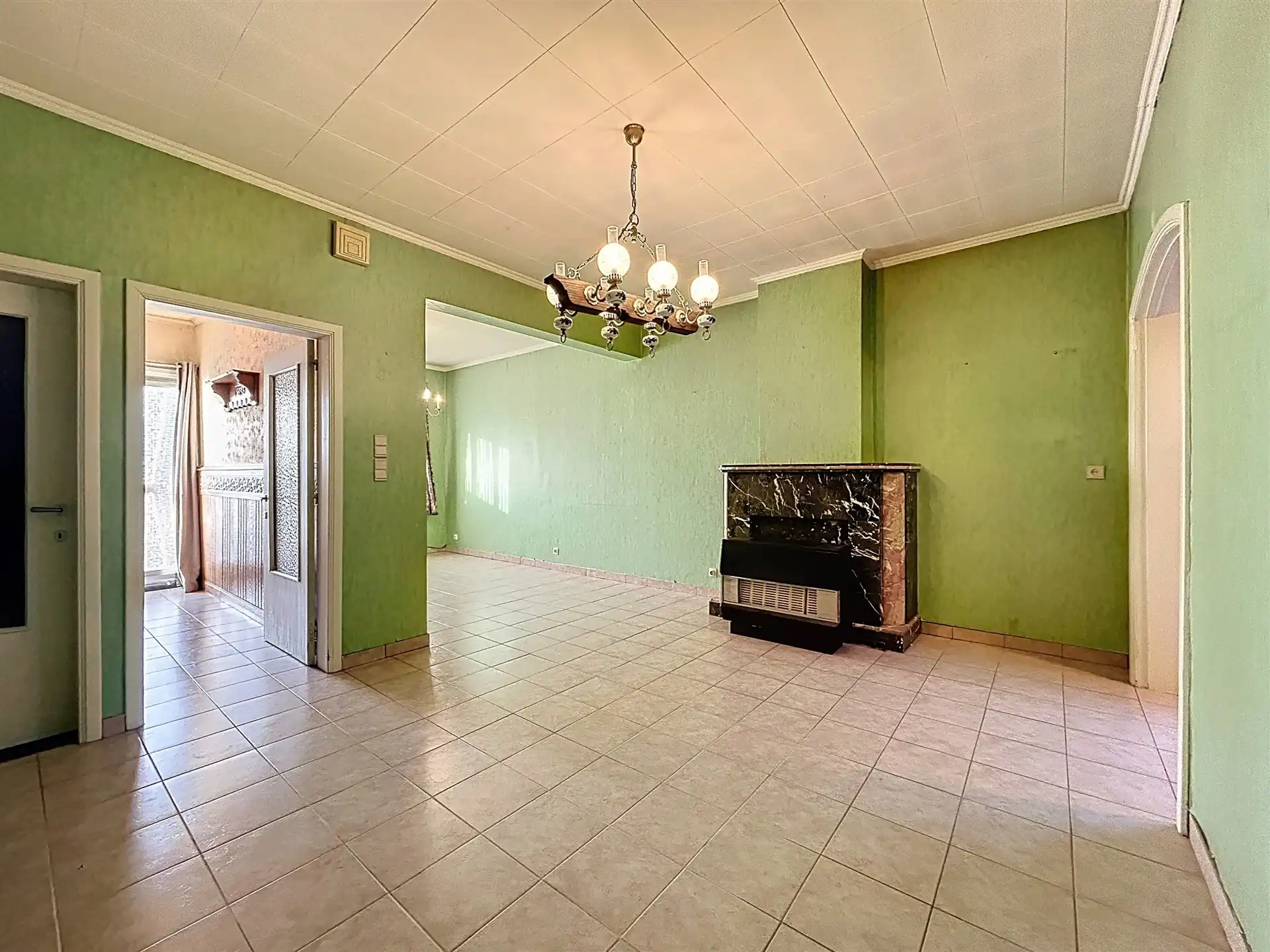  gezinswoning met 3 slaapkamers en garage op terein van 226m² foto 2