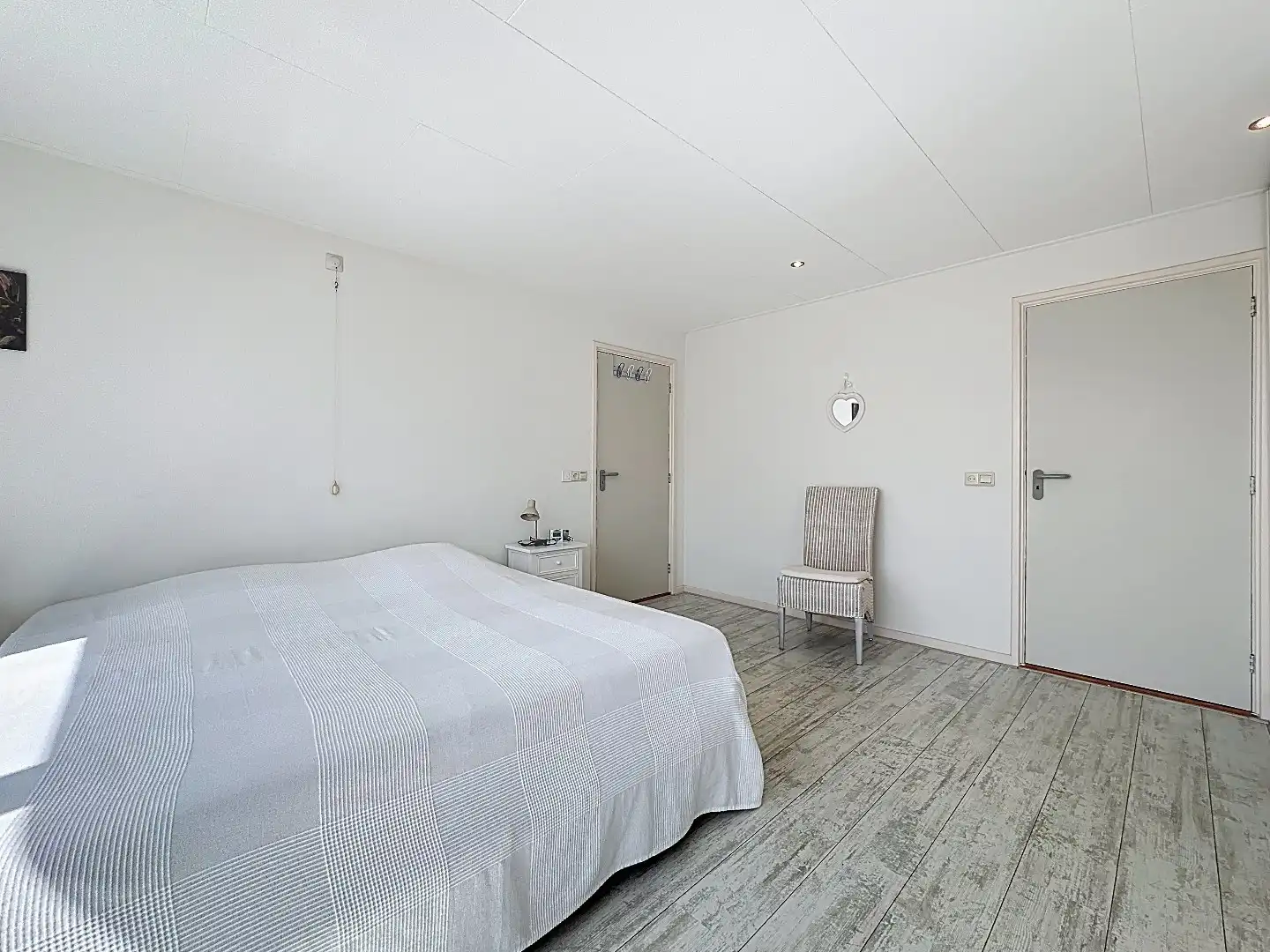 Verassend ruim vlak bij zee foto 13