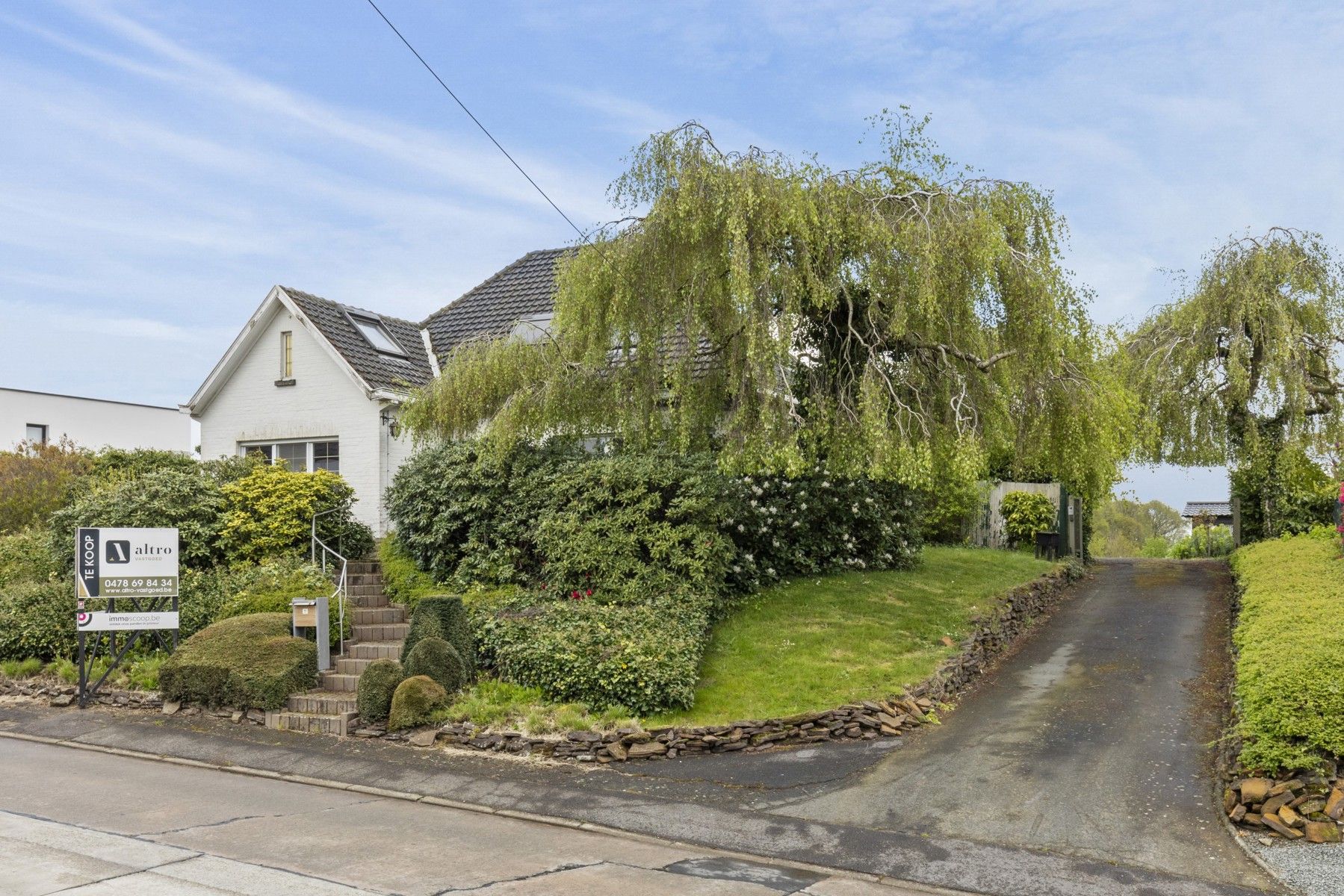 Unieke ruime alleenstaande woning met prachtig zicht.  foto 2