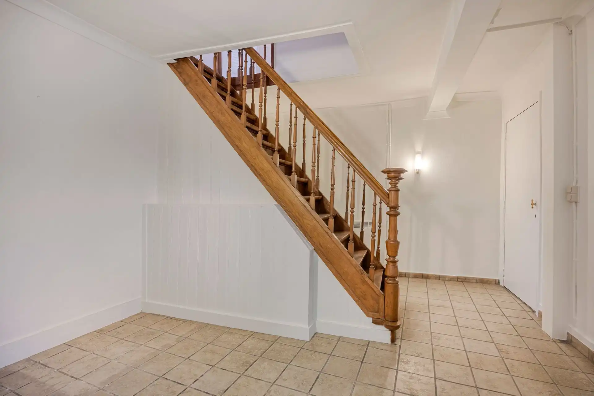 Gezinswoning met praktijkruimte! foto 20