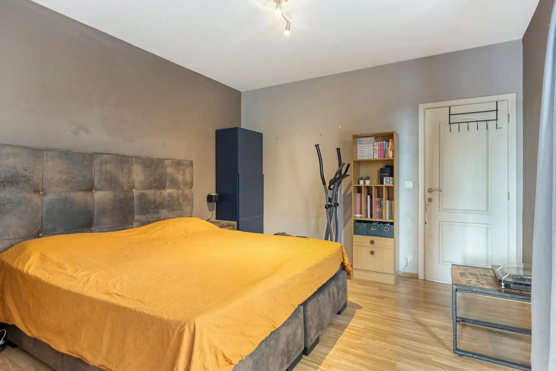 Lichtrijk appartement met 2 slaapkamers en terras foto 11