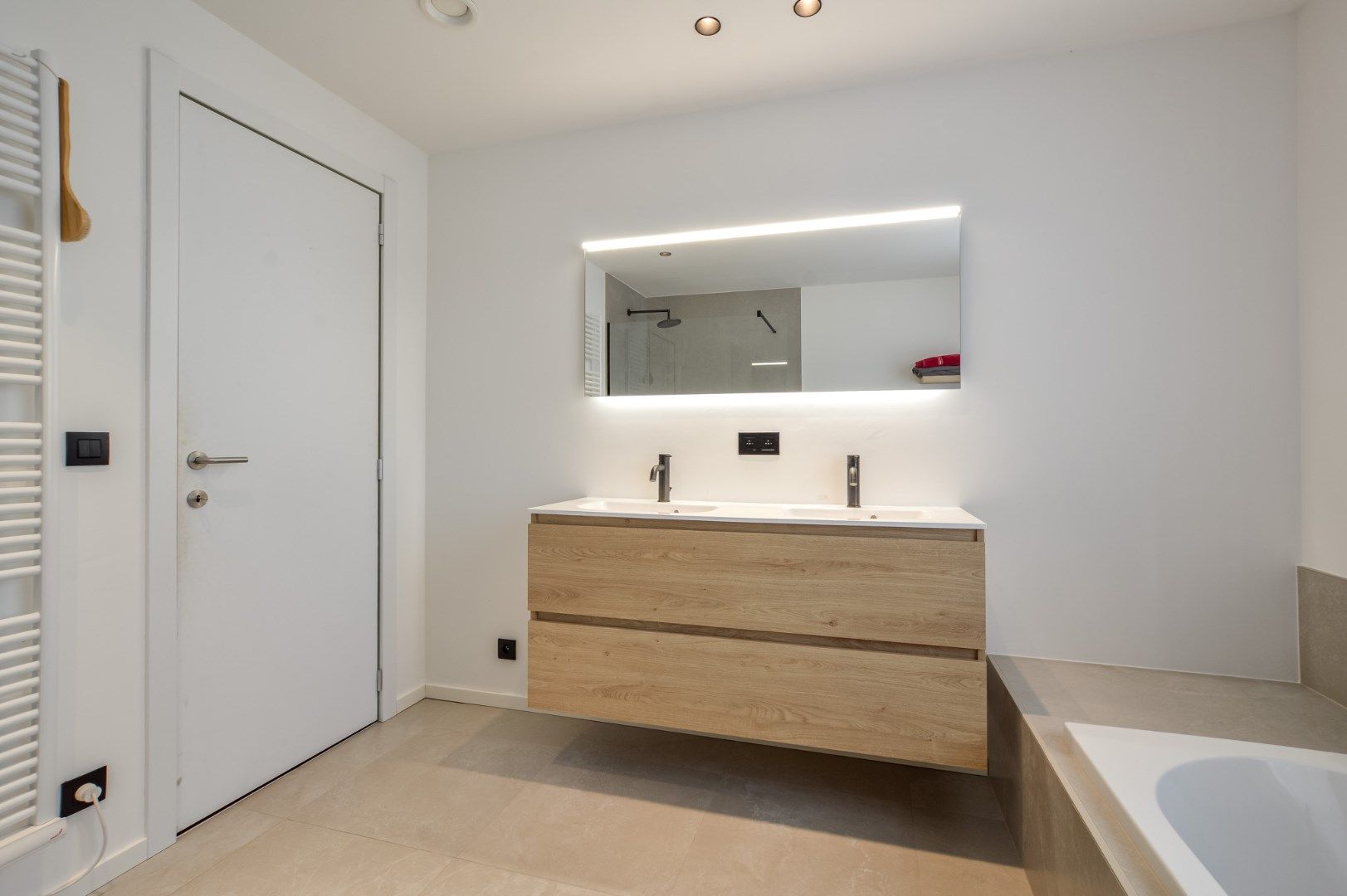 Instapklare halfopen nieuwbouwwoning te Varsenare! foto 16
