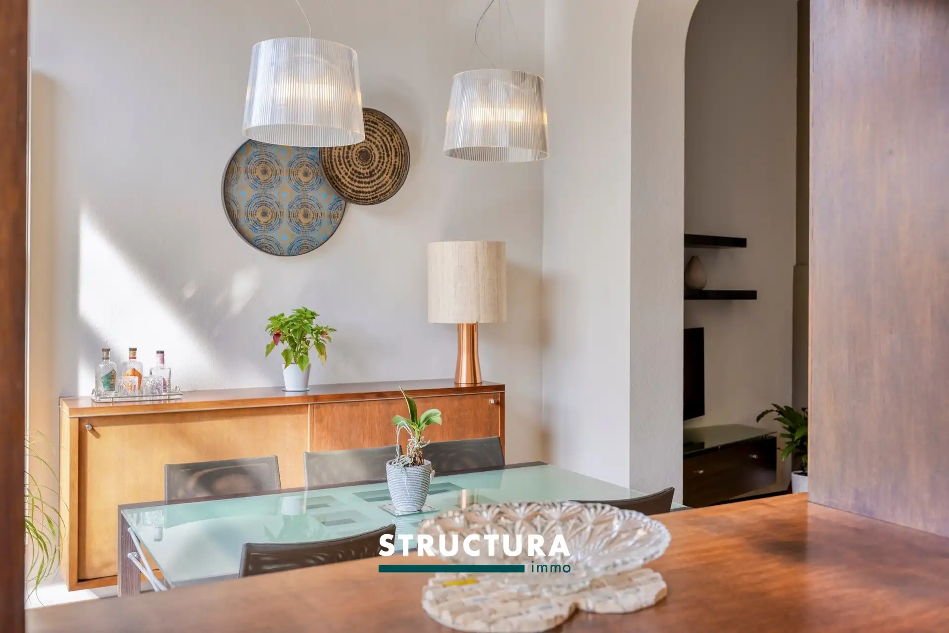 Ruime en lichtrijke woning met een aangename zuidgerichte tuin. foto 11