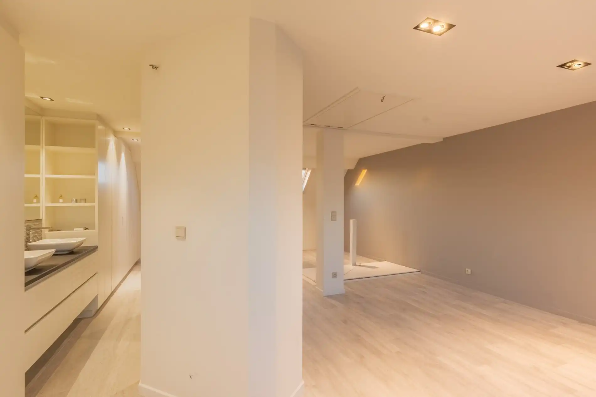 Groot woonhuis met tuin te Knokke-Heist. Garage mogelijk! foto 20