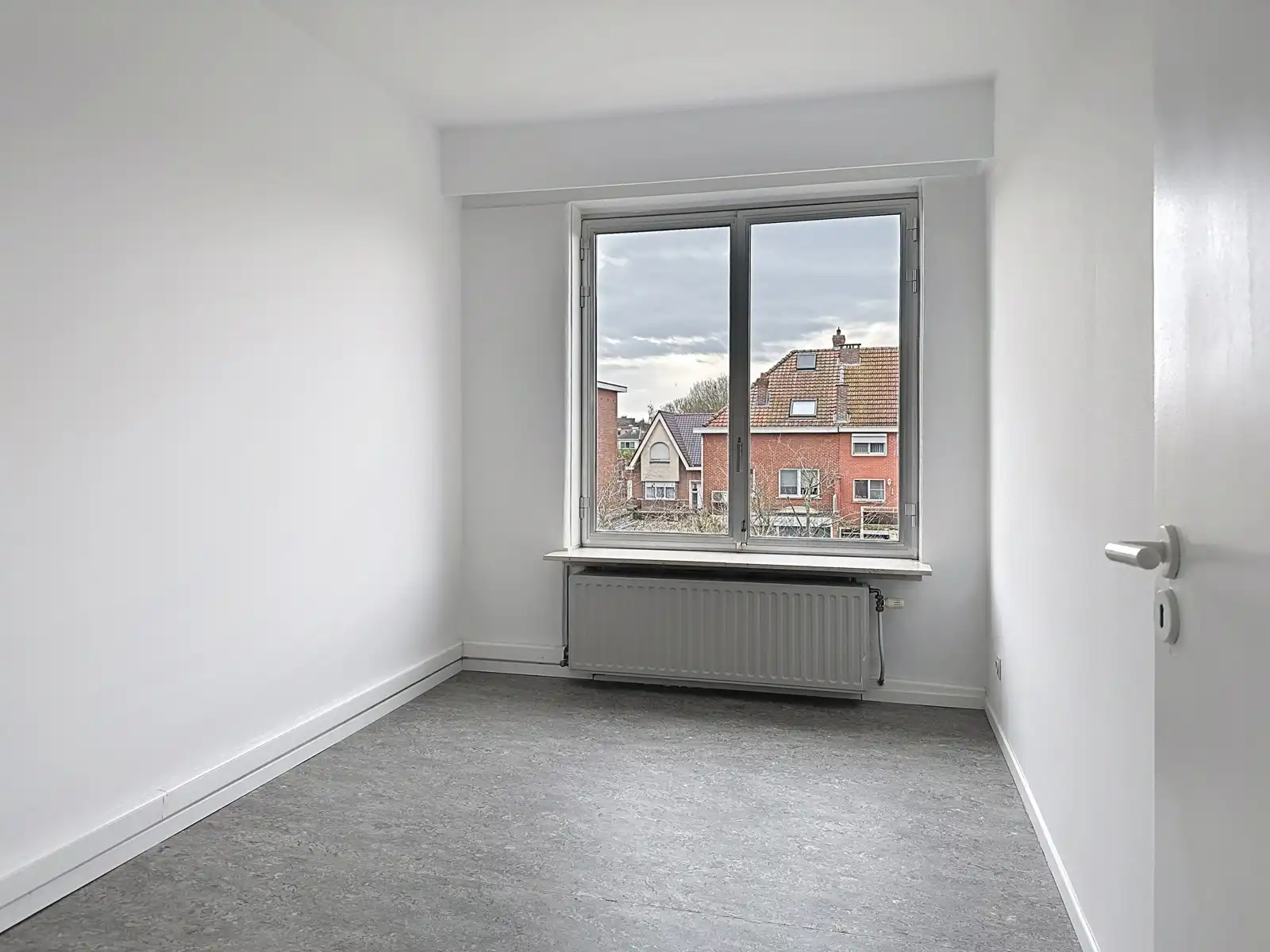 Rustig gelegen appartement in kleine residentie foto 13