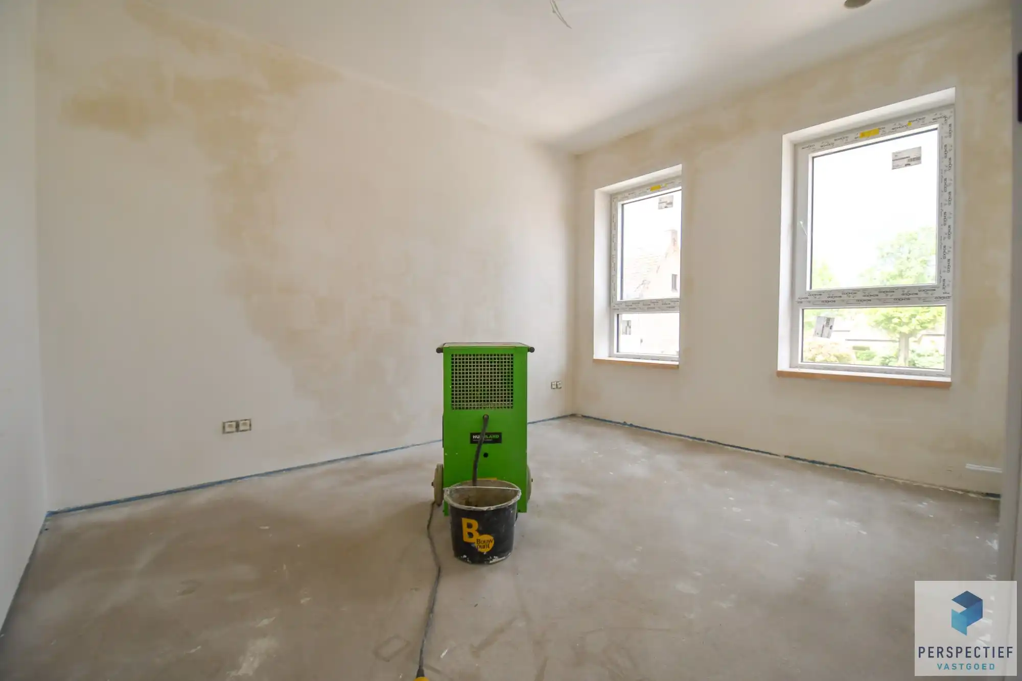 Rustig gelegen afgewerkte moderne nieuwbouwwoning (BEN) met garage en tuin foto 22