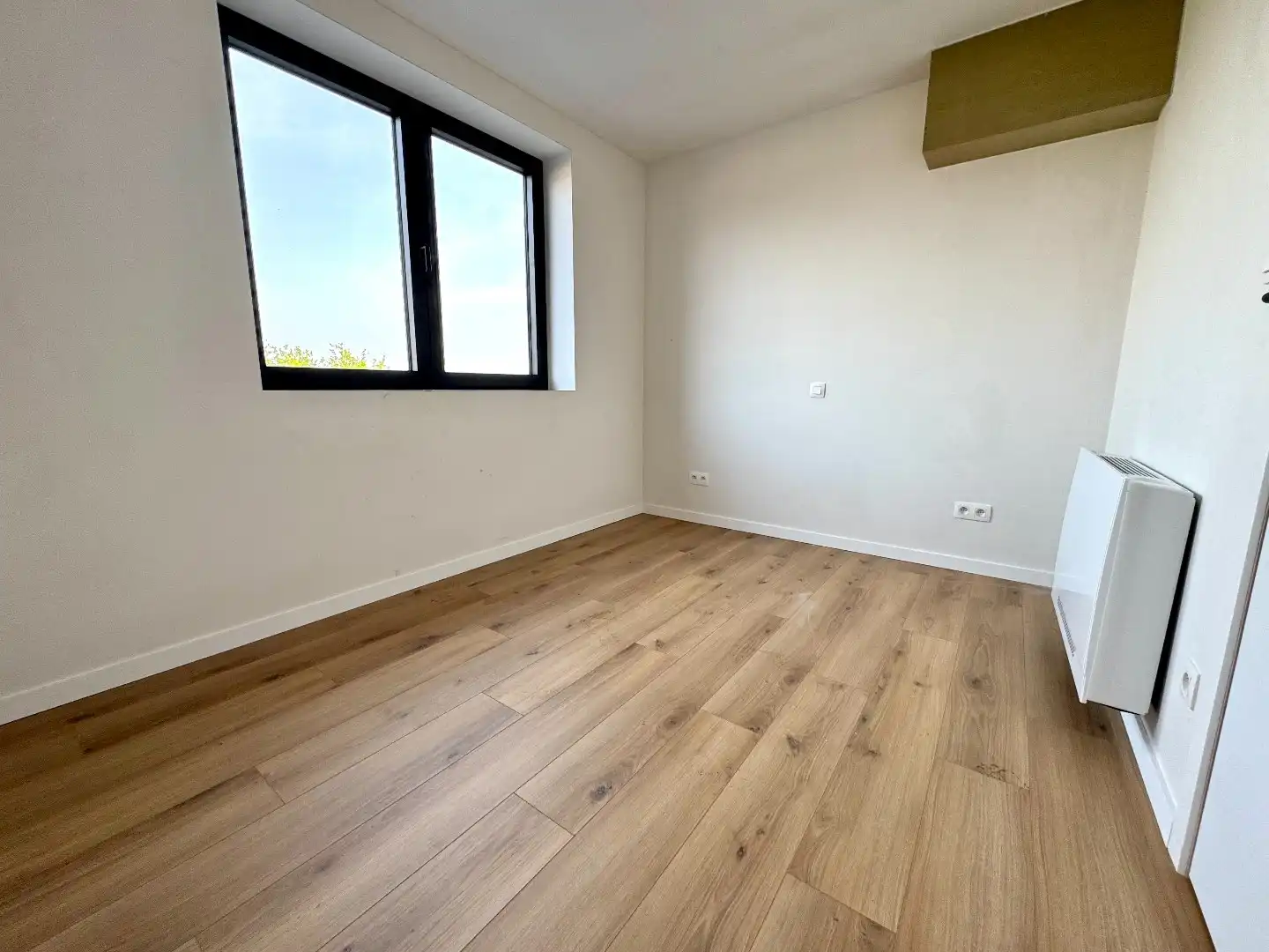 NIEUWBOUW WONING MET 3 SLAAPKAMERS, GARAGE EN TUIN (515m²) foto 12