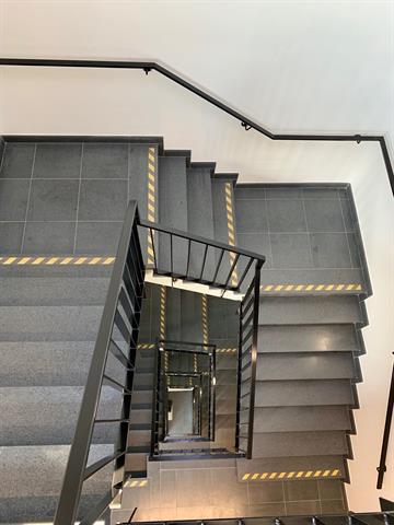 Kantoor met unieke ligging in Genk centrum! foto 16