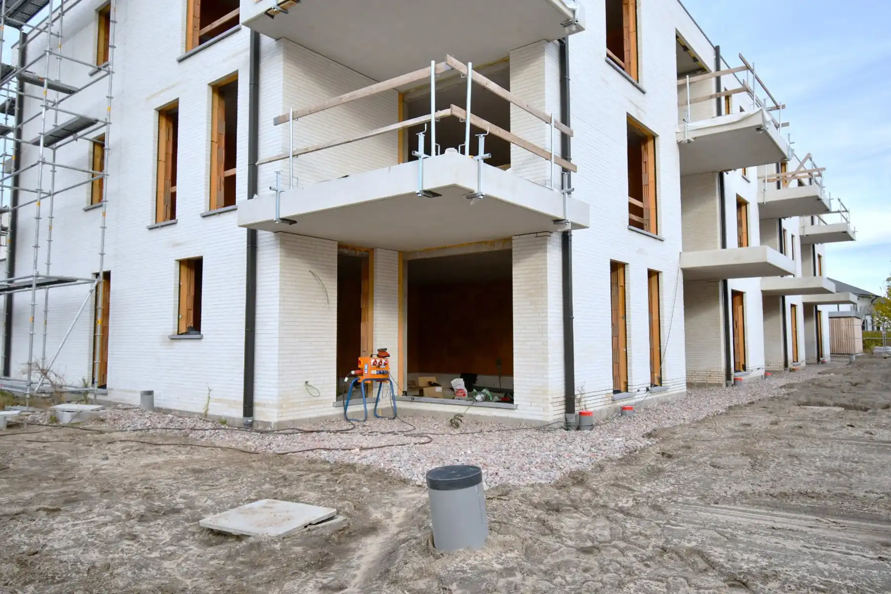 Ruim nieuwbouwappartement foto 6