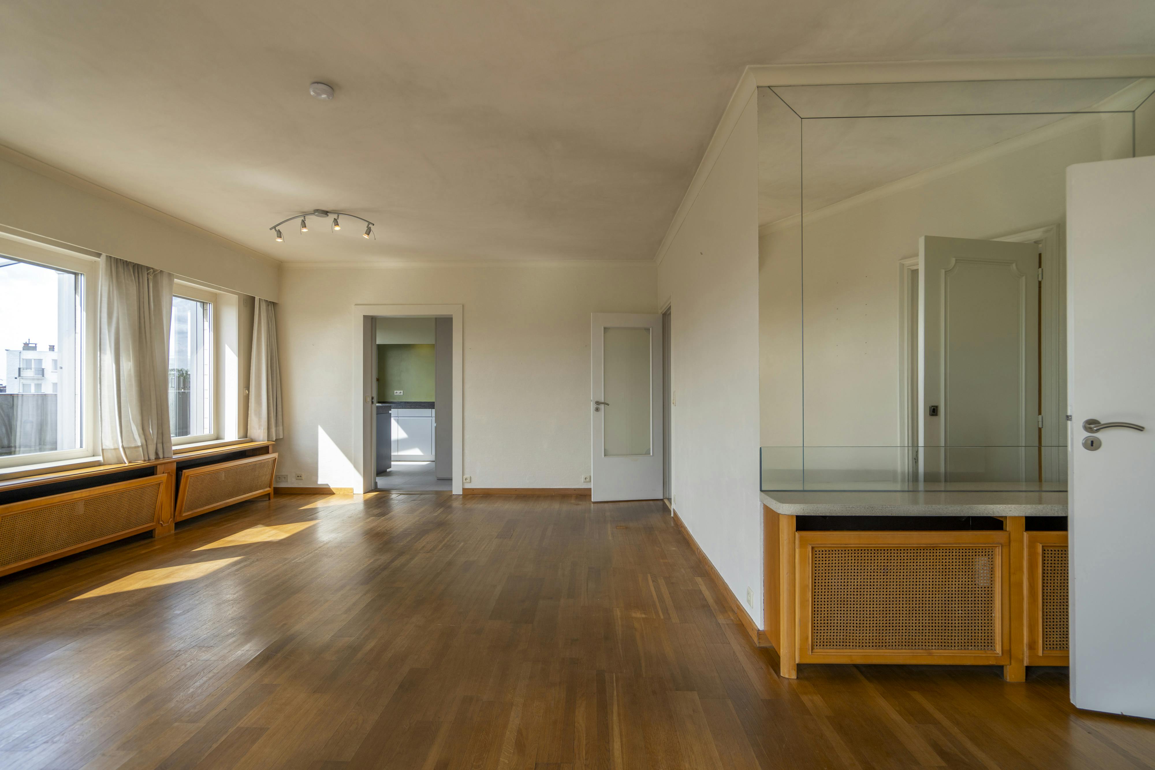Penthouse (147m²) te koop in hartje Kortrijk! foto 7