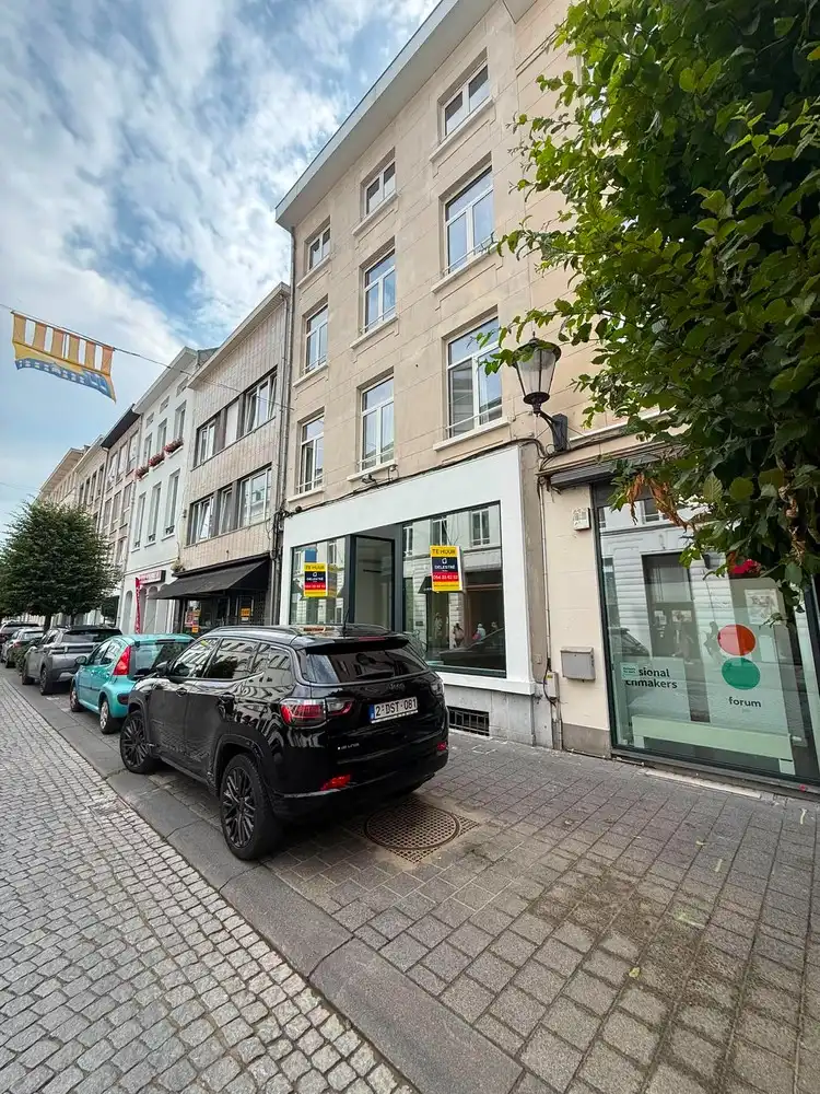 Commercieel te huur Graaf van Egmontstraat 12 - 2800 Mechelen