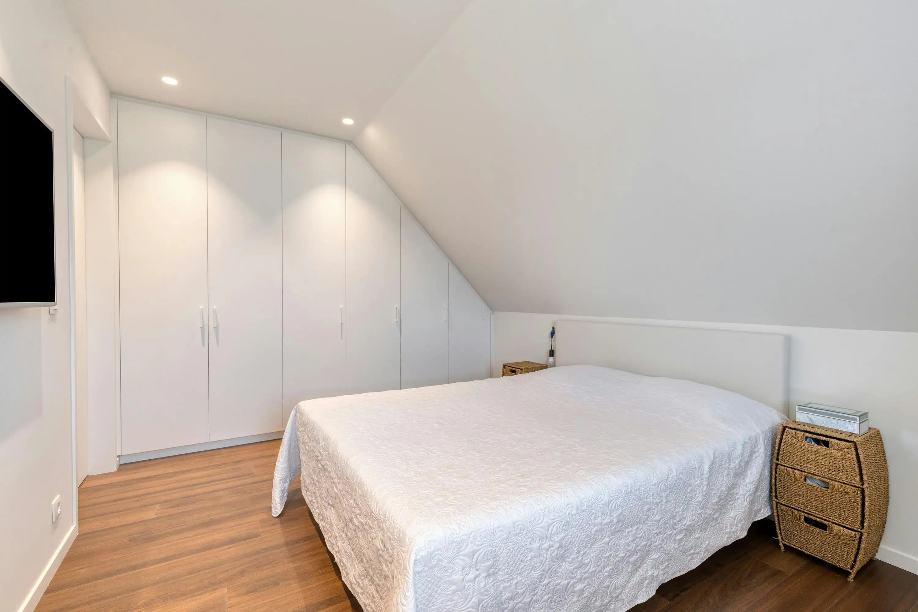 Perfect afgewerkte villa (2023) op rustige ligging foto 14