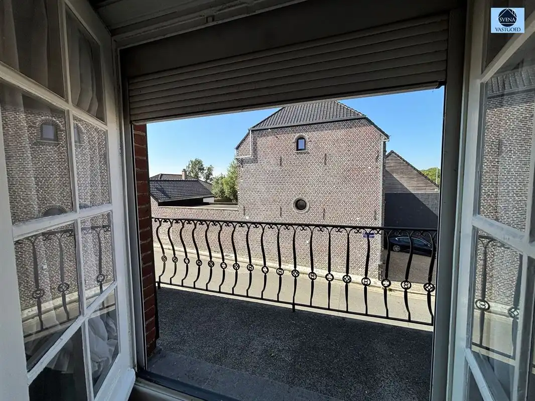 SOLIDE KARAKTERVOLLE WONING MET 3 SLAAPKAMERS EN GARAGE foto 12