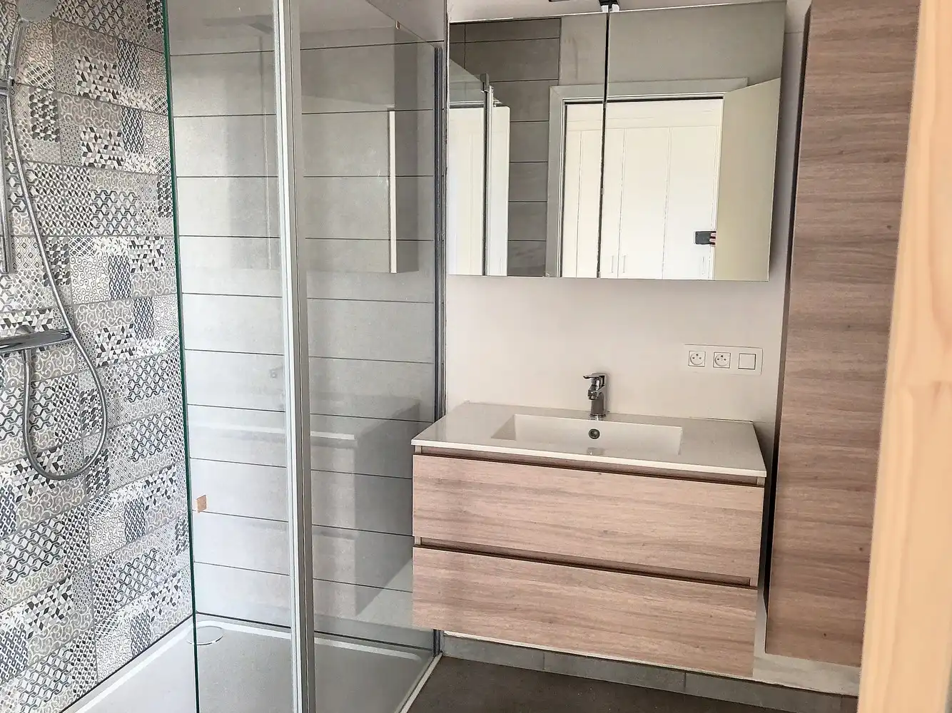 Modern nieuwbouwappartement met ruim terras, autostaanplaats en kelderberging! foto 11