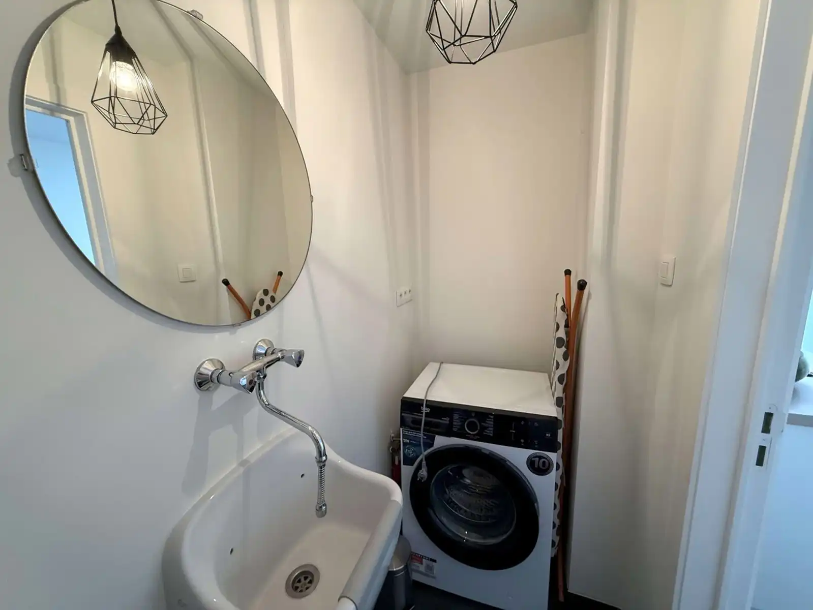 Recent gerenoveerd en volledig gemeubeld rijhuis met tuin te huur foto 23