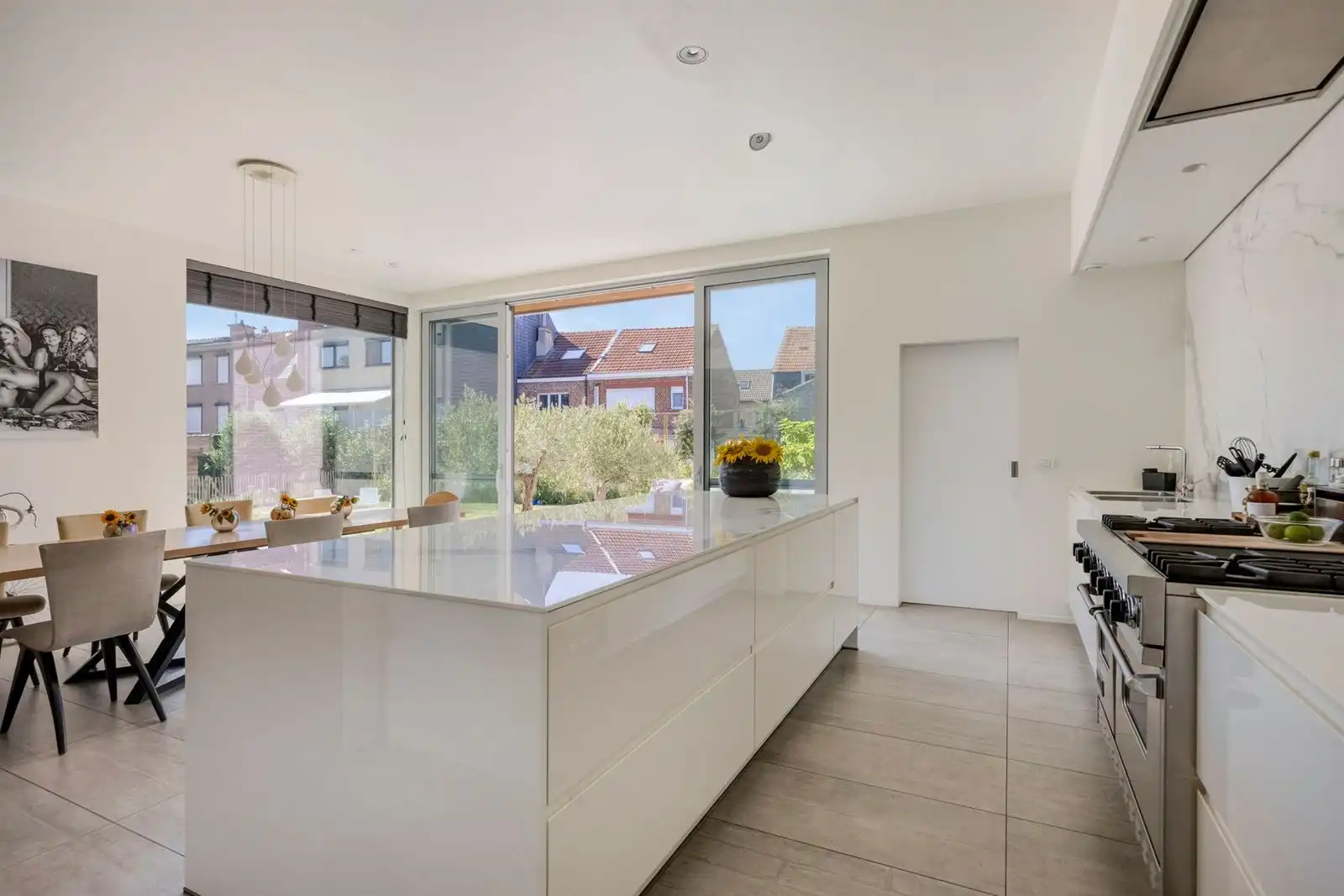 Ruime woning met 4 slaapkamers en bureau te koop foto 12