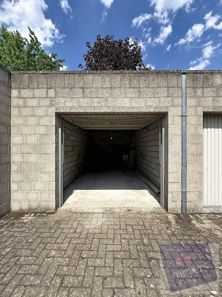 Appartement met 2 slaapkamers, terras en garage te huur in Hasselt foto 16