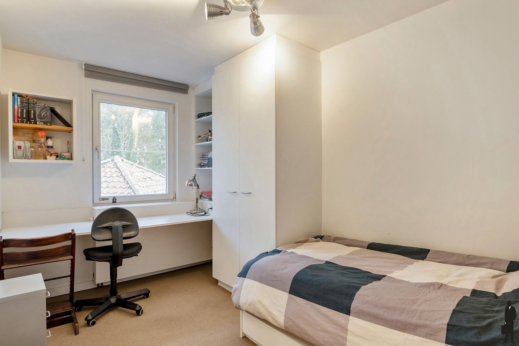 Woning met zwembad op zuidgericht perceel van ca. 2145 m² foto 26