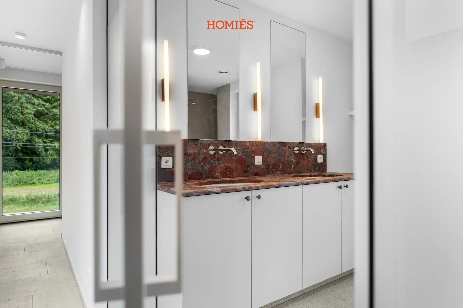 prachtige nieuwbouw met 3 slaapkamers en tuin met bos foto 11
