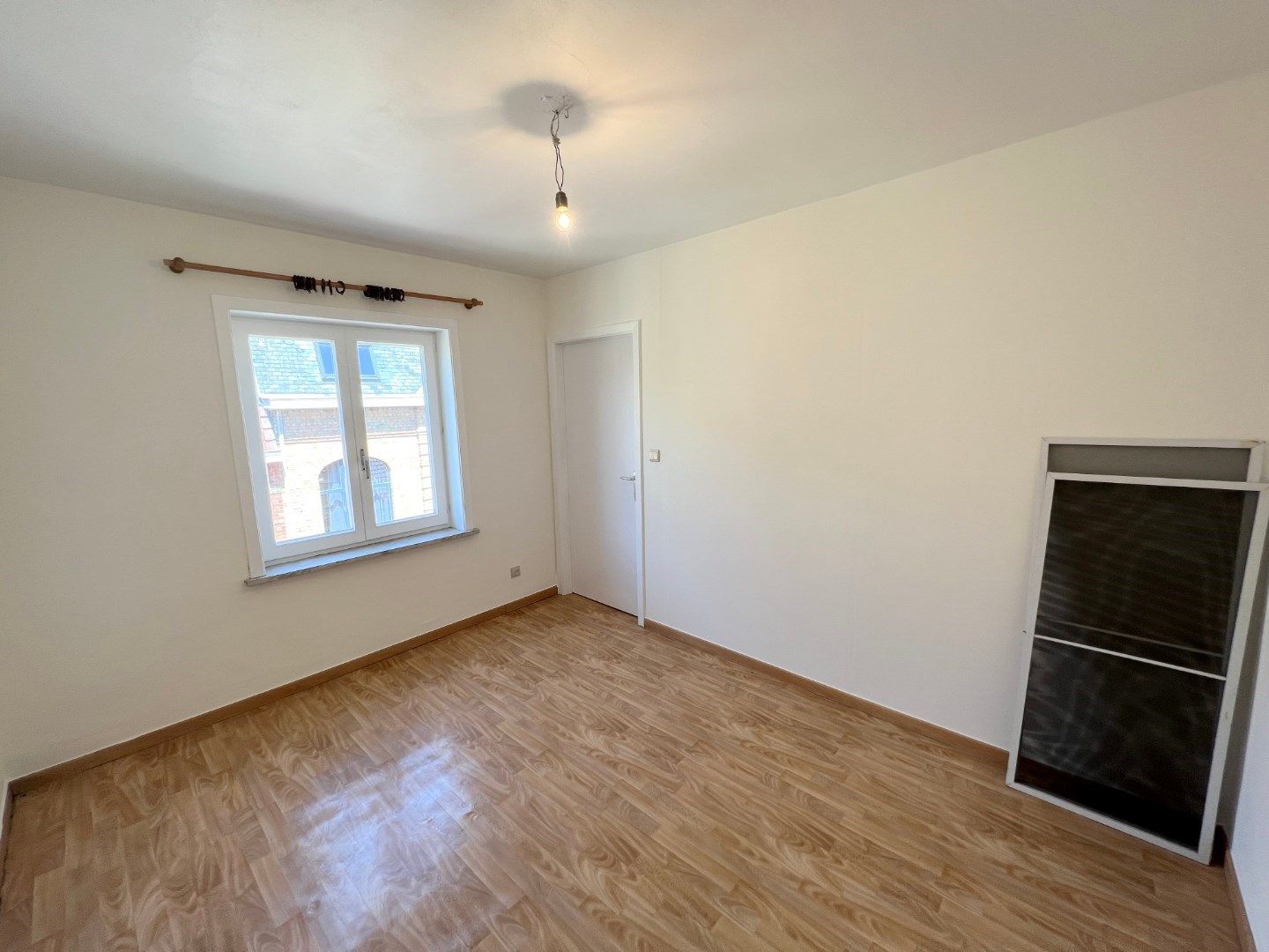 GEZELLIG APPARTEMENT MET 1 SLAAPKAMER NABIJ STATION IEPER foto 7