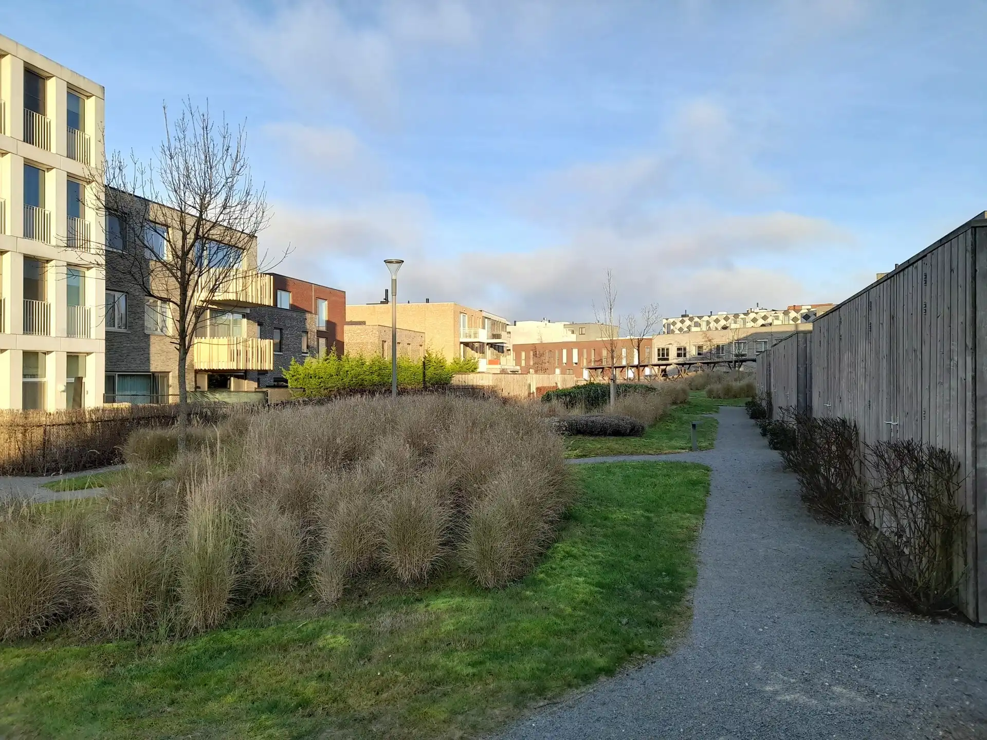 Gelijkvloers appartement met 2-slaapkamers en eigen tuintje foto 24