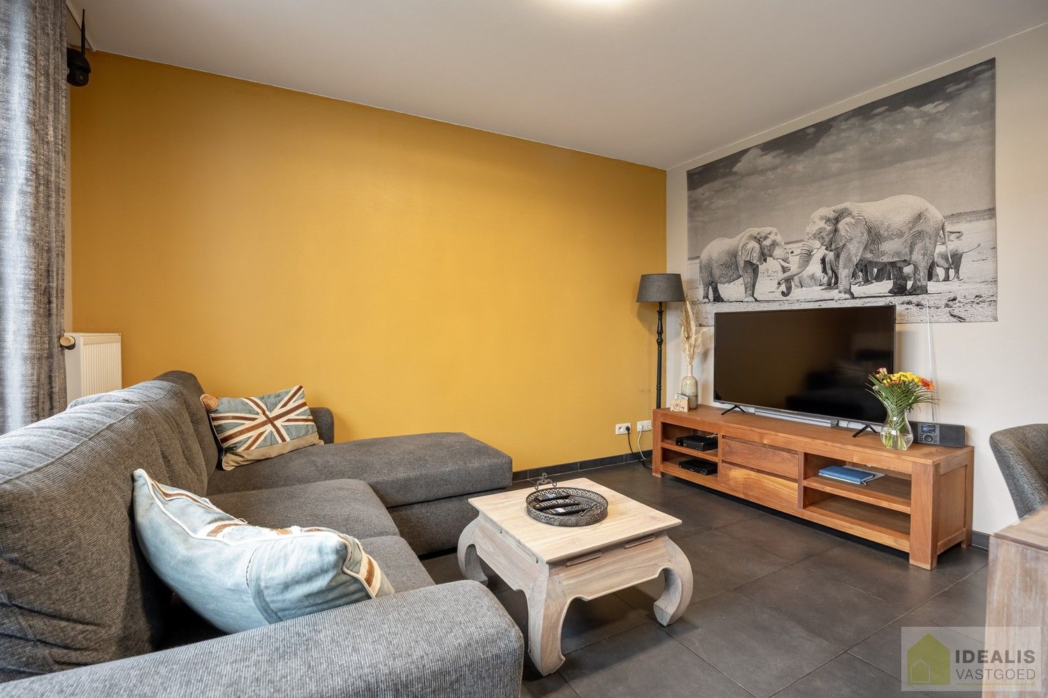 INSTAPKLARE GEZINSWONING MET LICHTRIJKE LEEFRUIMTE, RUIME EN VERZORGDE KEUKEN, BADKAMER EN 3 GOEDE SLAAPKAMERS OP EEN KNAP ZUID-GEORIENTEERDE PERCEEL VAN 2A 32A foto 12