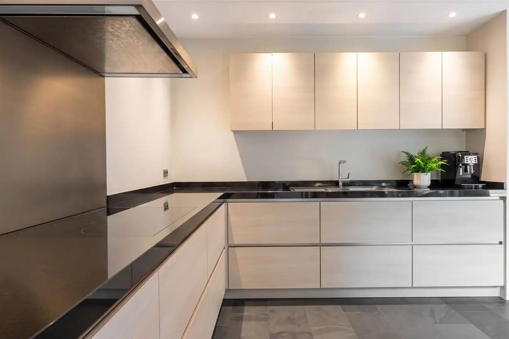 Eigentijdse villa gelegen in de Sterre met vijf slaapkamers, EPC B en een afwerking die klaar is voor de toekomst foto 11