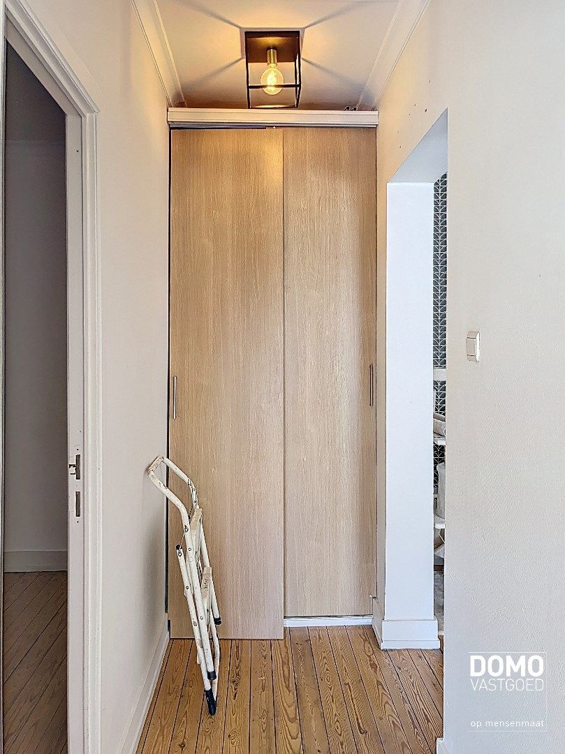 LICHTRIJK APPARTEMENT OP EERSTE VERDIEPING MET INPANDIG TERRAS foto 9