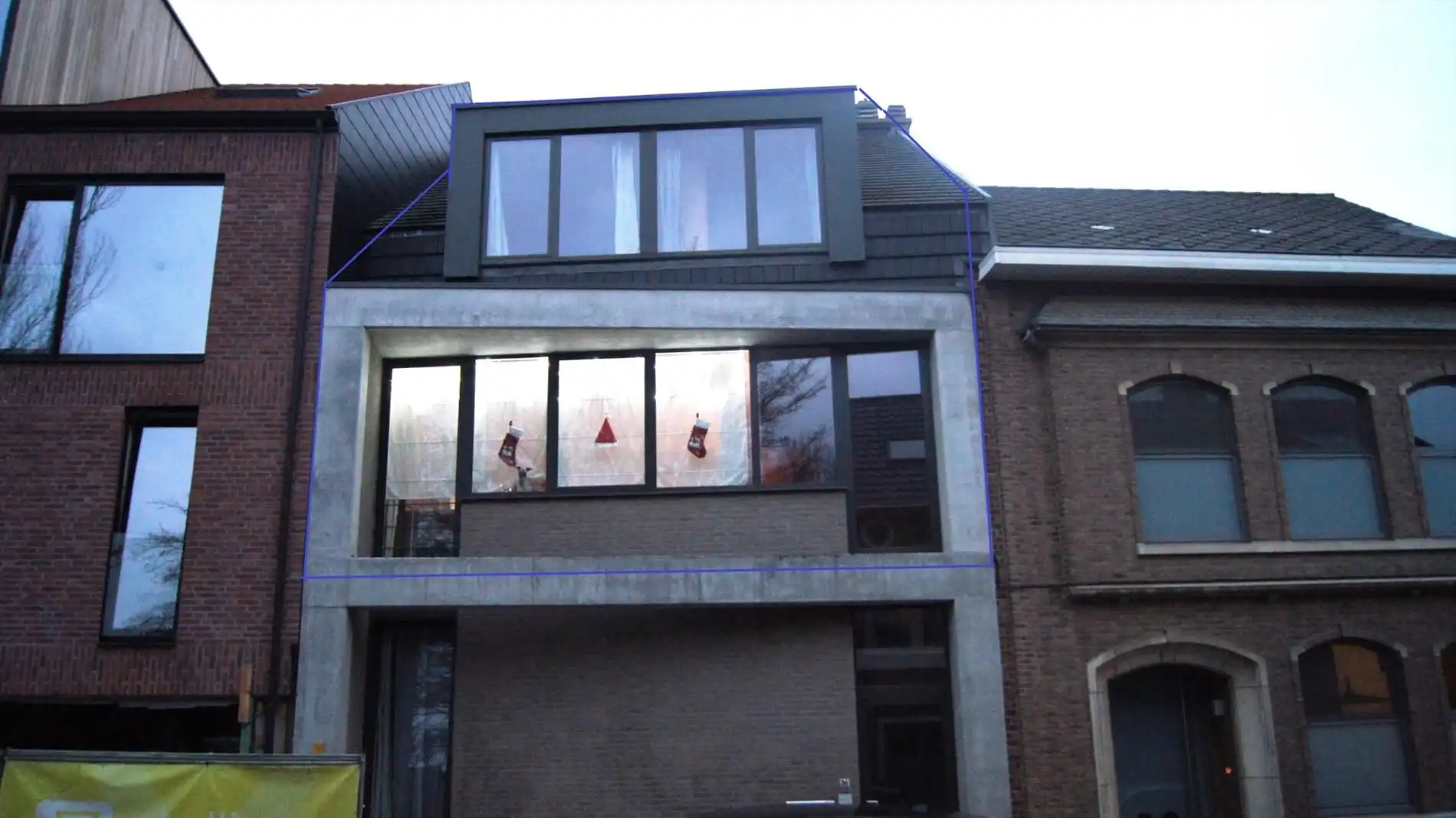 Goed gelegen, instapklare, hedendaagse duplex met 3 slpks foto {{pictureIndex}}
