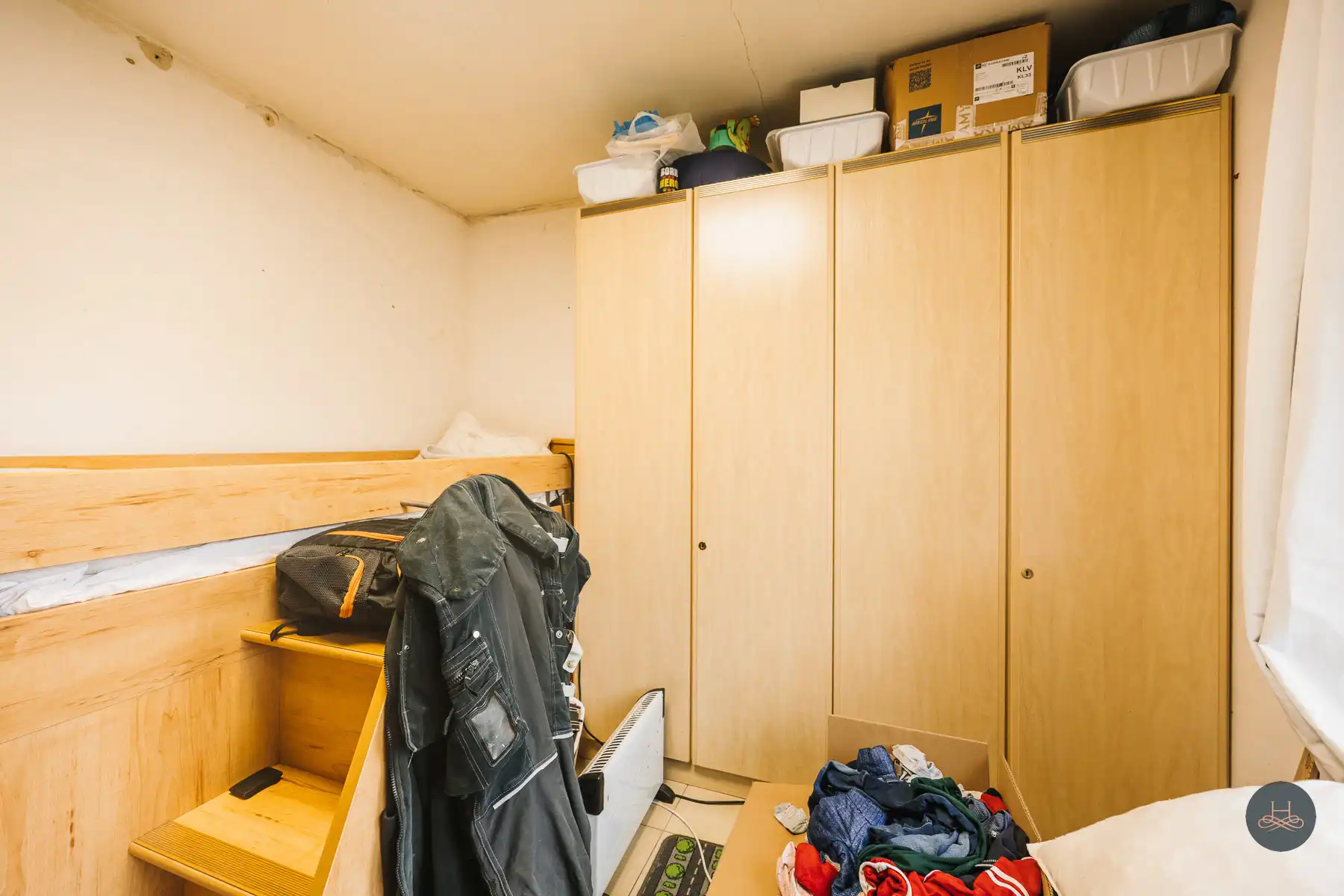 Gezinswoning met renovatiepotentieel op knap perceel foto 14