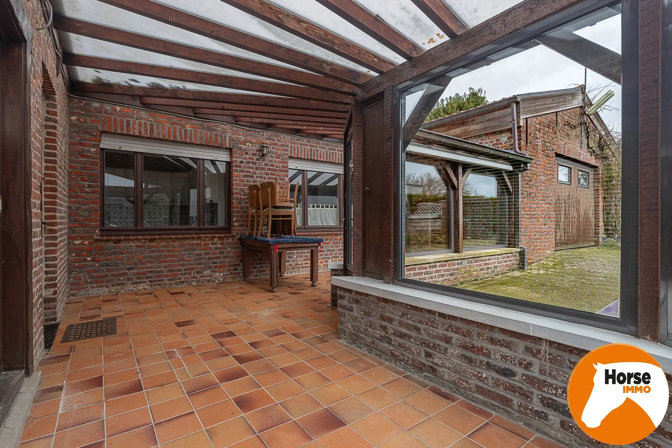 ROZEBEKE - Karakteristieke burgerwoning met loods foto 9